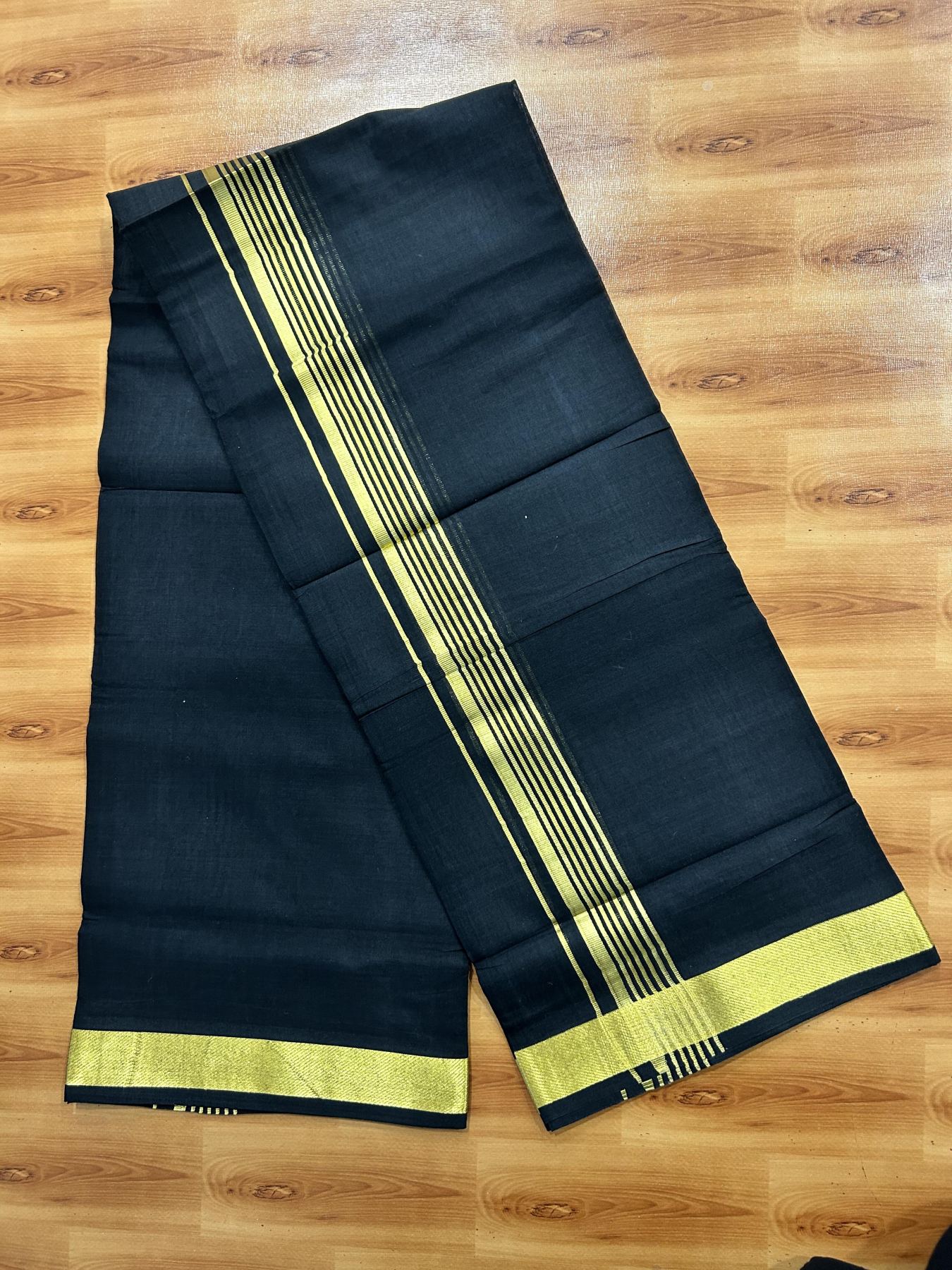 Double (Unbleached) Mundu/Dhoti - 20% Discount !! KaithariKada 100% Pure Cotton - 100x80 - Black Colour Body - 1.5 inch Gold Kasav Striped Kara 4 mtr (8.5 muzham) - 54 KK5456 THI