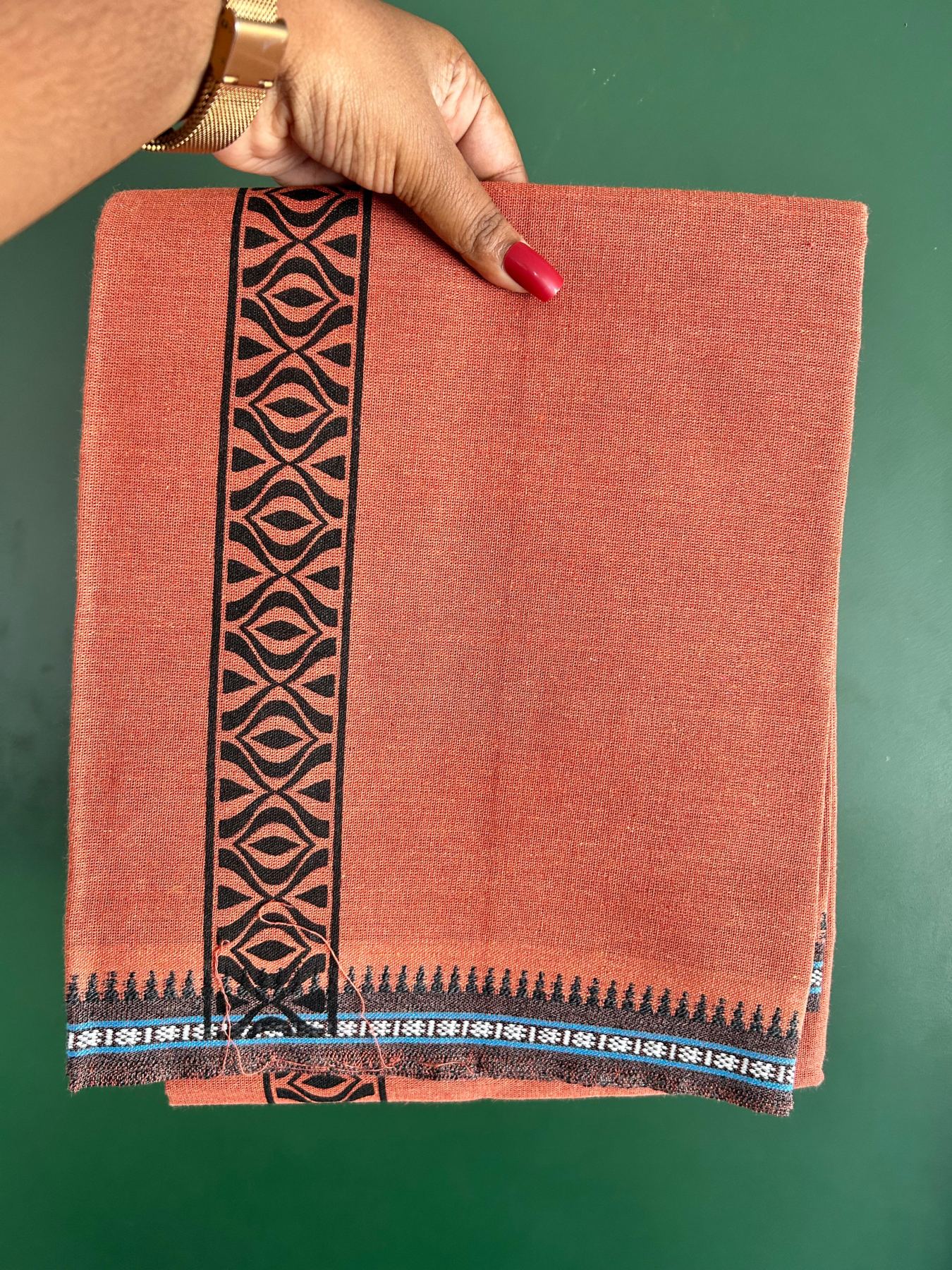 Single Kaily / Lungi - Kaitharikada - Mixed Cotton - 40s twisted - 1.75 inch Black Printed Design Printed Kuppadam Kara With Kavi Colour Body (2 meter / 4 muzham) - 37 KK8075 SAT
