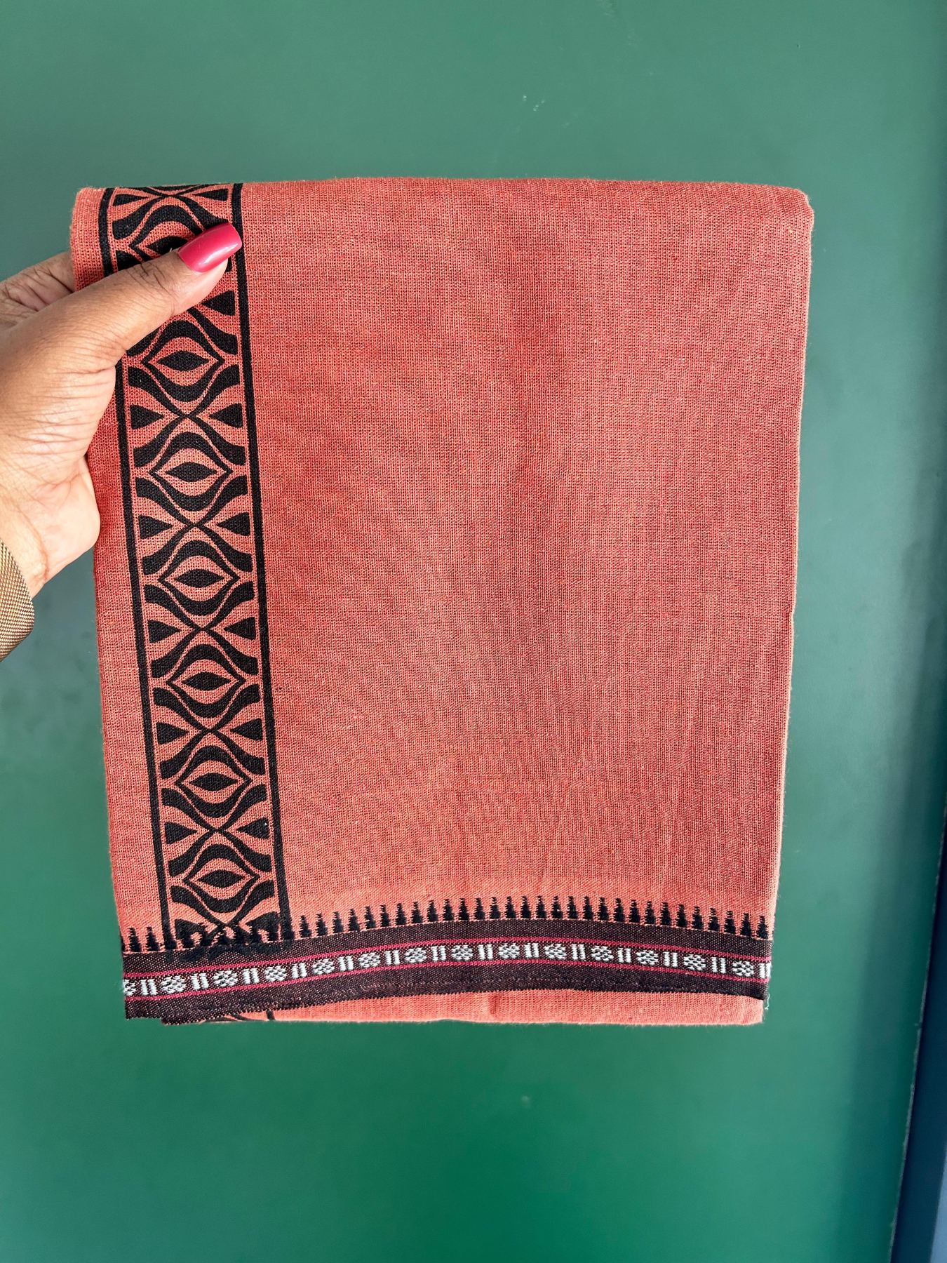 Single Kaily / Lungi - Kaitharikada - Mixed Cotton - 40s twisted - 1.75 inch Black Printed Design Printed Kuppadam Kara With Kavi Colour Body (2 meter / 4 muzham) - 39 KK8075 SAT