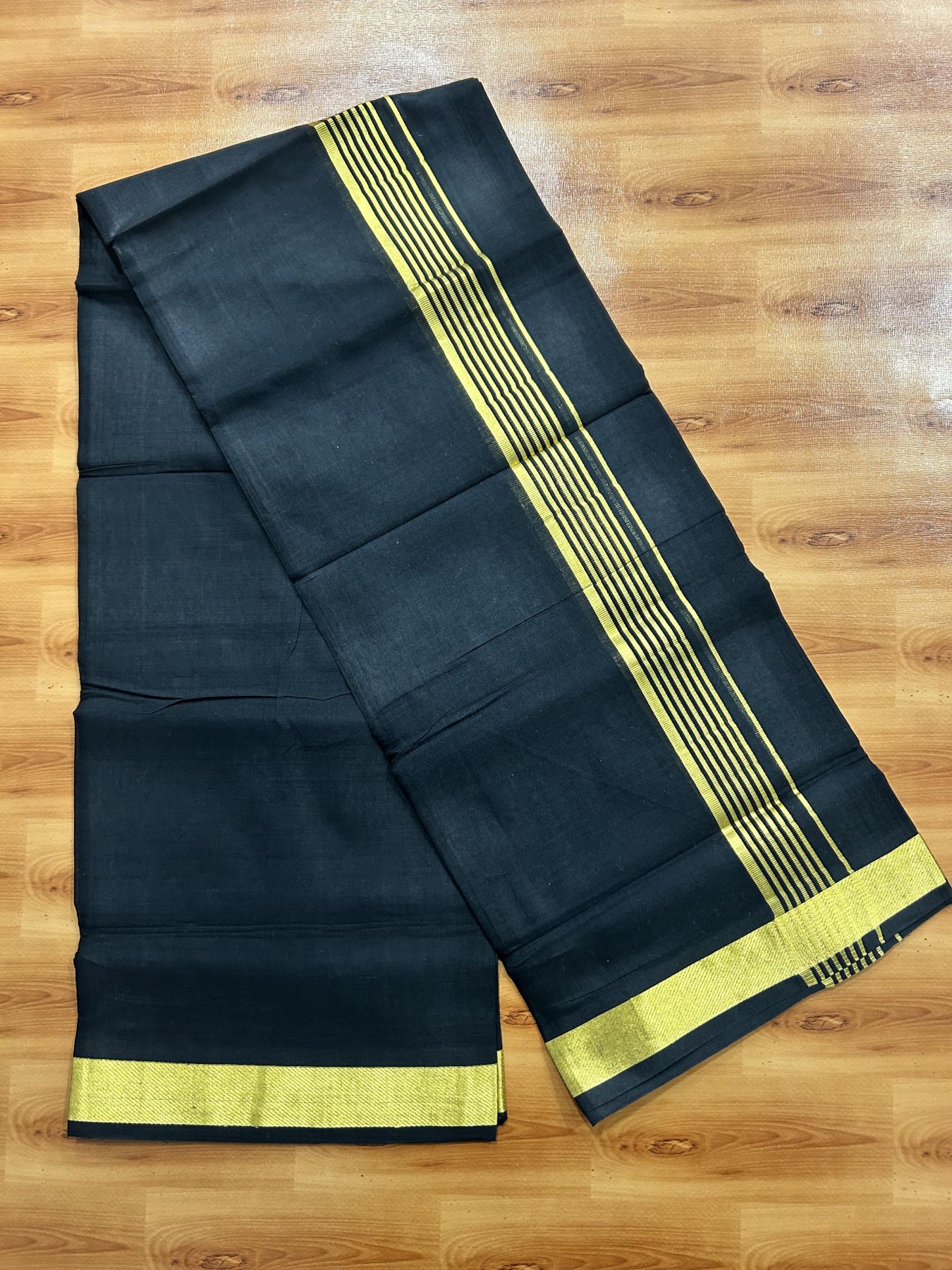 Double (Unbleached) Mundu/Dhoti - 20% Discount !! KaithariKada 100% Pure Cotton  - 100x80 - Black Colour Body - 1.5 inch Gold Kasav Striped Kara 4 mtr (8.5 muzham) - 53 KK5456 THI