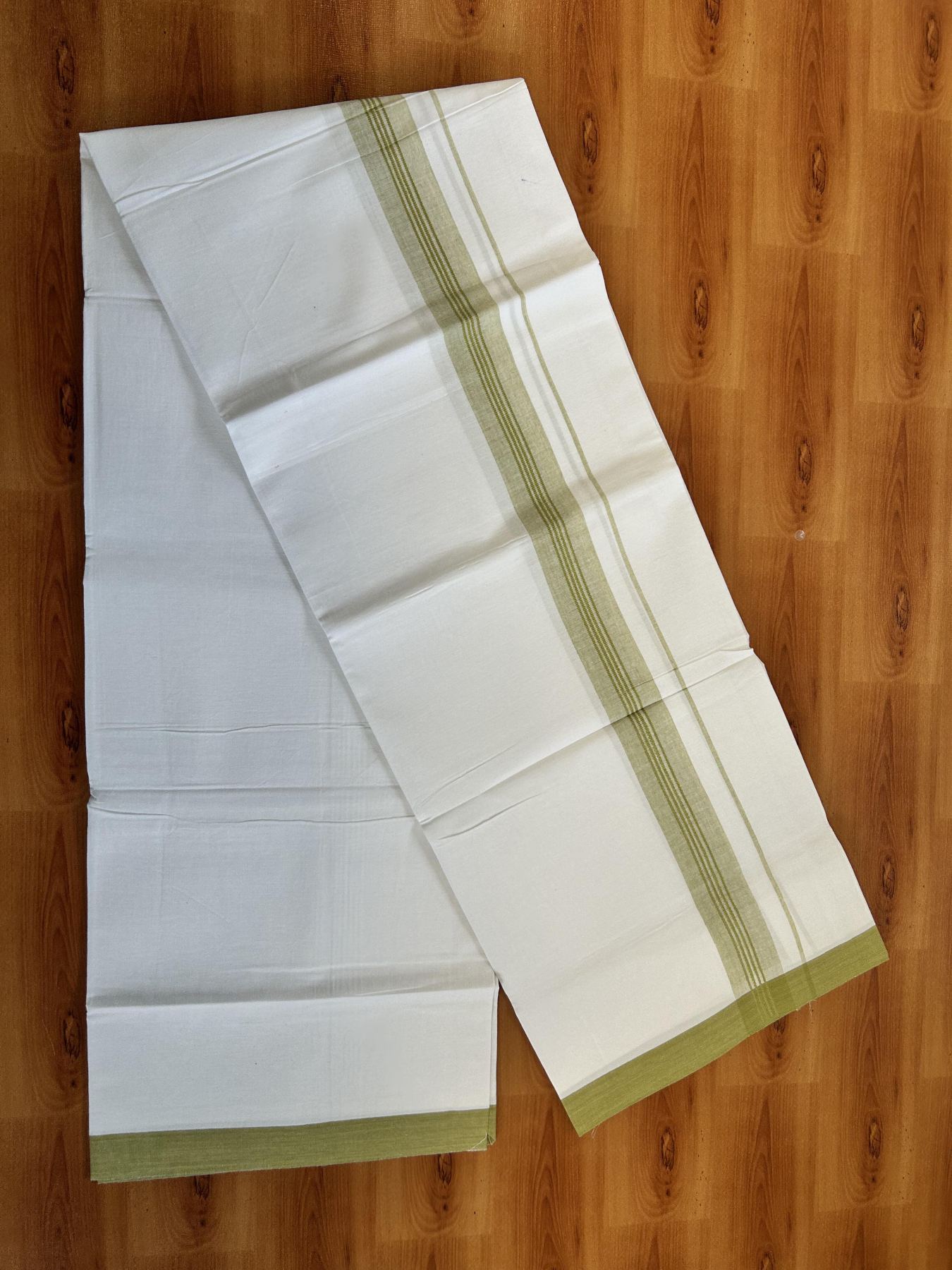 Single Pure White Mundu/Dhoti - KaithariKada Balaramapuram Pure Cotton - 70x30 - 1.25 Inch Parrot Green Shaded Striped Kara 1.90 mtr (4 muzham) - 25 KK5418 PMC