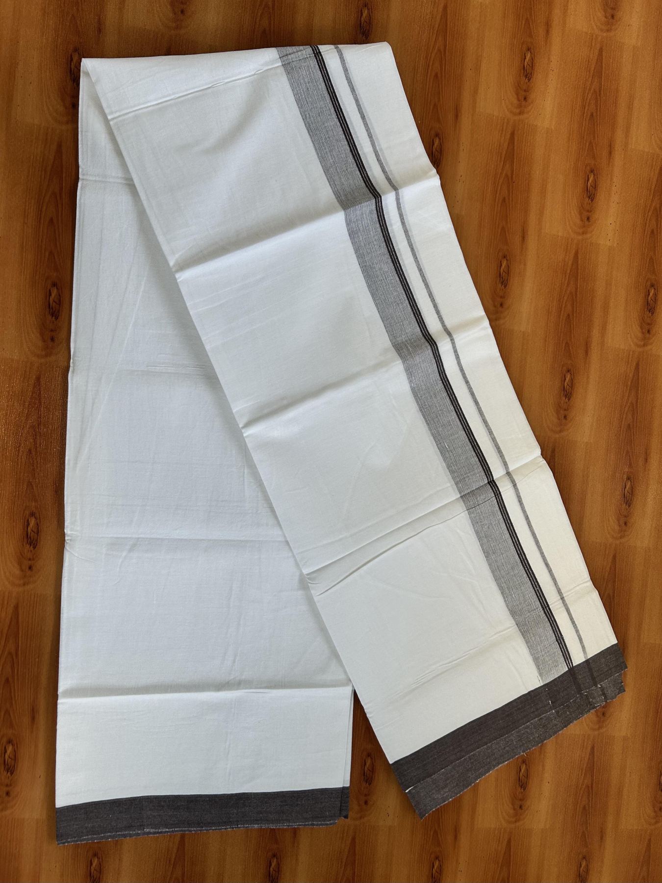 Single Pure White Mundu/Dhoti - KaithariKada Balaramapuram Pure Cotton - 70x30 - 1.25 Inch Brown Shaded Striped Kara 1.90 mtr (4 muzham) - 26 KK5418 PMC