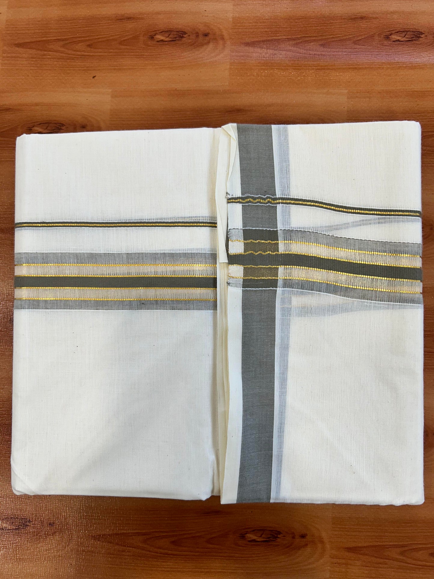 Double Off White - (Unbleached) Mundu/Dhoti - 20% Discount! KaithariKada Balaramapuram Mixed Cotton - 60s - 1.5 inch Gold Kasav & Tissue Dark Sage Green Striped Kara - 4 mtr (8.5 Muzham) - 19 KK5413 GAN