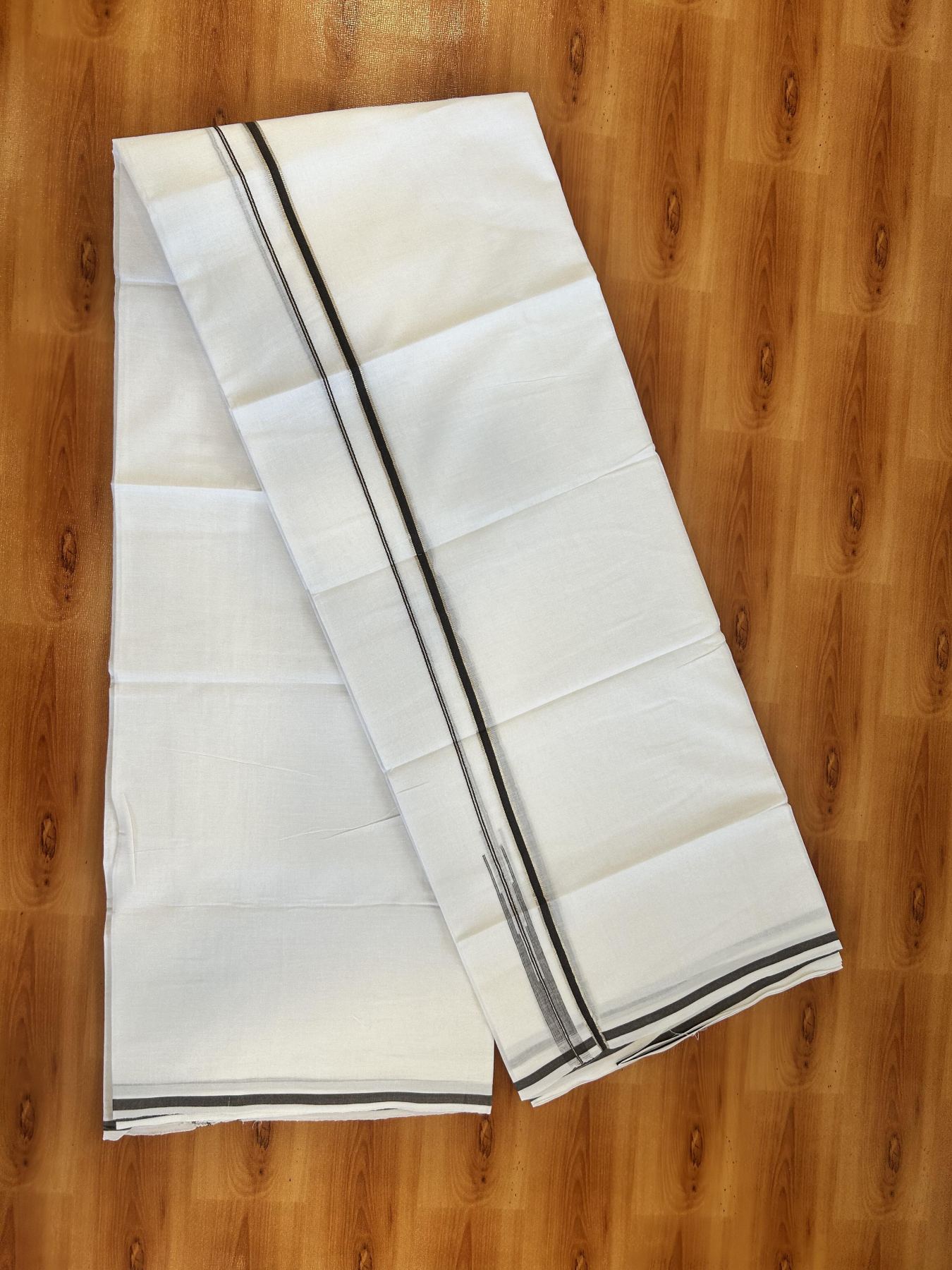 Double Pure White Mundu/Dhoti - 20% Discount !! KaithariKada Balaramapuram 100% Cotton - 100x80 - 1 cm Brown Silver Kasav Chutty Kara 3.80 mtr (8 muzham) - 33 KK5414 CKS
