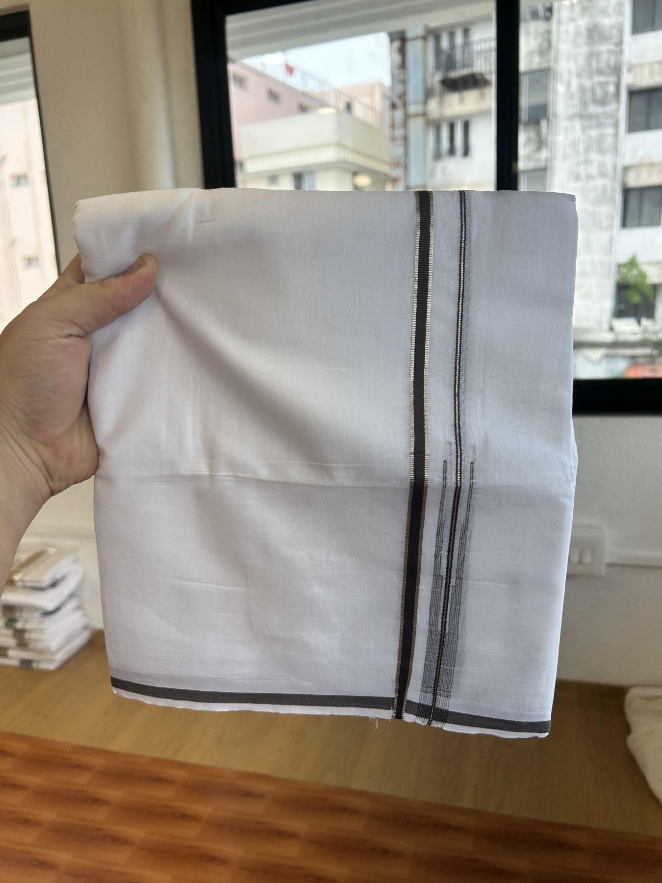 Double Pure White Mundu/Dhoti - 20% Discount !! KaithariKada Balaramapuram 100% Cotton - 100x80 - 1 cm Brown Silver Kasav Chutty Kara 3.80 mtr (8 muzham) - 33 KK5414 CKS