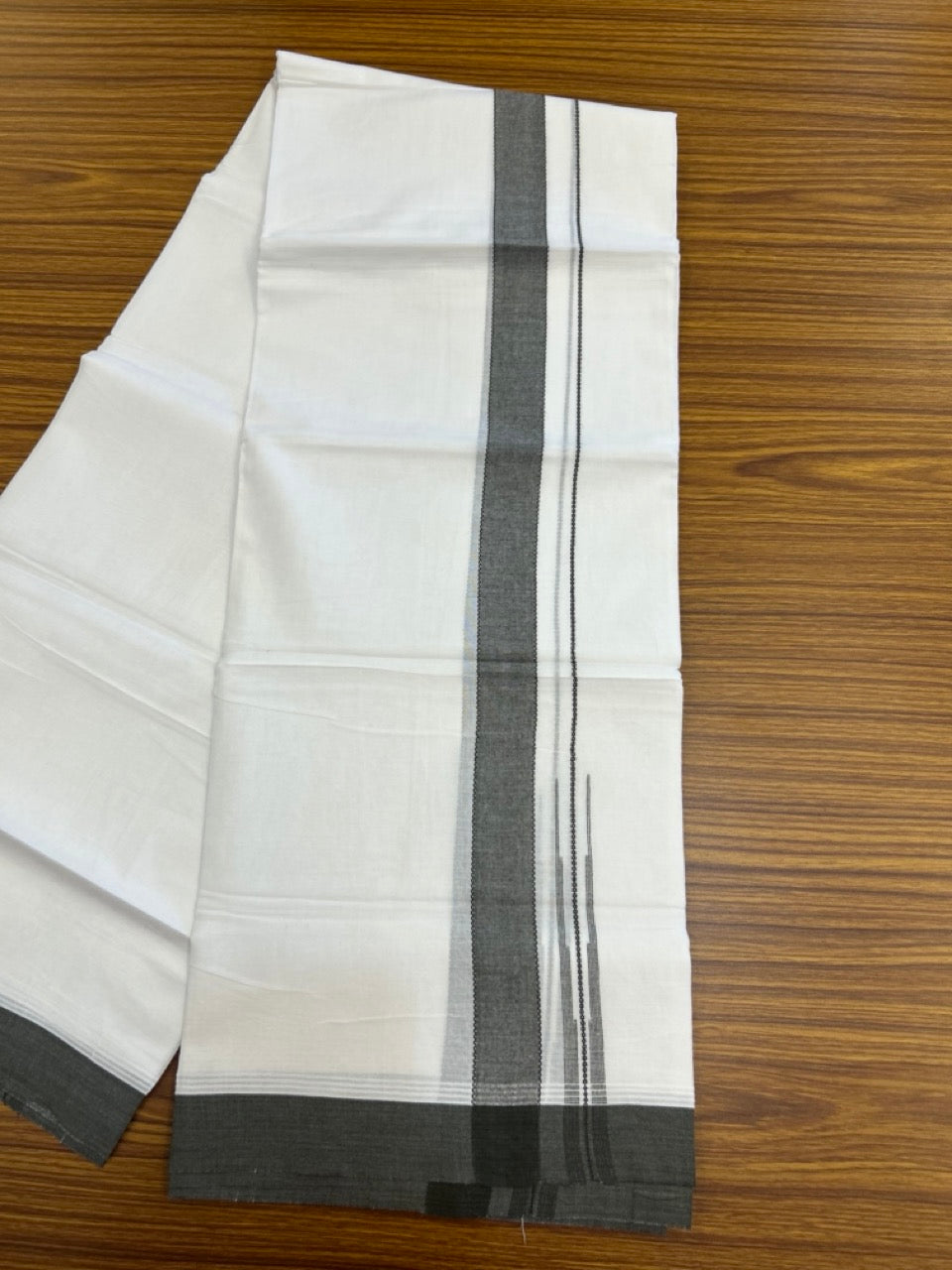 20% Discount! KaithariKada Balaramapuram 100% Cotton Double Pure white Mundu/Dhoti- 60s - 1.25 inch Dark Olive green shaded chutty kara - 3.90mtr ( 8 muzham) - 24 KK5279 CKS