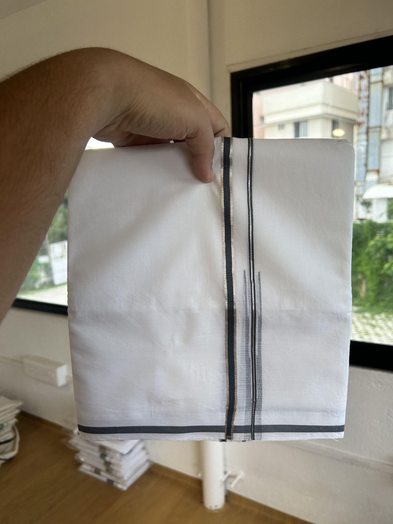Double Pure White Mundu/Dhoti - 20% Discount !! KaithariKada Balaramapuram 100% Cotton - 100x80 - 1 cm Dark Blue Grey Silver Kasav Chutty Kara 3.80 mtr (8 muzham) - 32 KK5414 CKS
