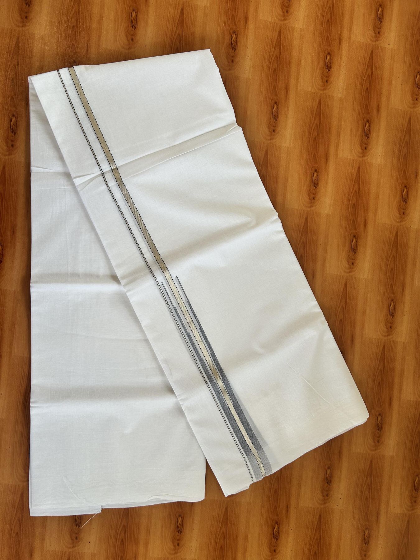 Double Pure White Mundu/Dhoti - 20% Discount !! KaithariKada Balaramapuram 100% Cotton - 100x80 - 1 inch Navy Blue Silver Kasav Stripes Chutty Kara 3.80 mtr (8 muzham) - 40 KK5414 CKS