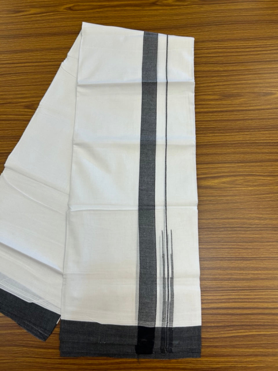 20% Discount! KaithariKada Balaramapuram 100% Cotton Double Pure white Mundu/Dhoti- 60s - 1.25 inch Black shaded chutty kara - 3.90mtr ( 8 muzham) - 23 KK5279 CKS