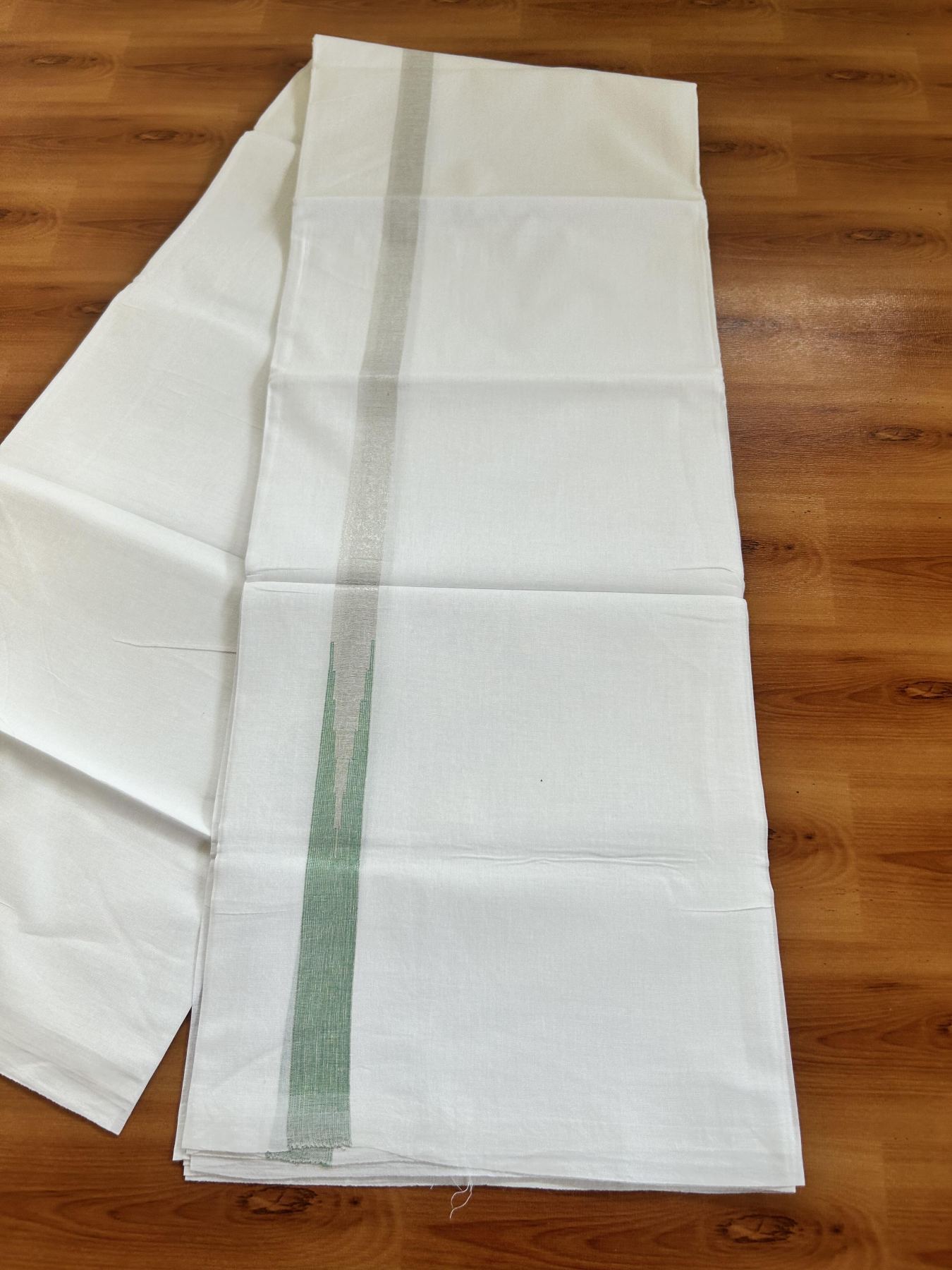 Double Pure White Mundu/Dhoti - 20% Discount !! KaithariKada Balaramapuram 100% Cotton - 100x80 - 0.75 inch Light Green Silver Kasav Chutty Kara 3.80 mtr (8 muzham) - 25 KK5414 CKS