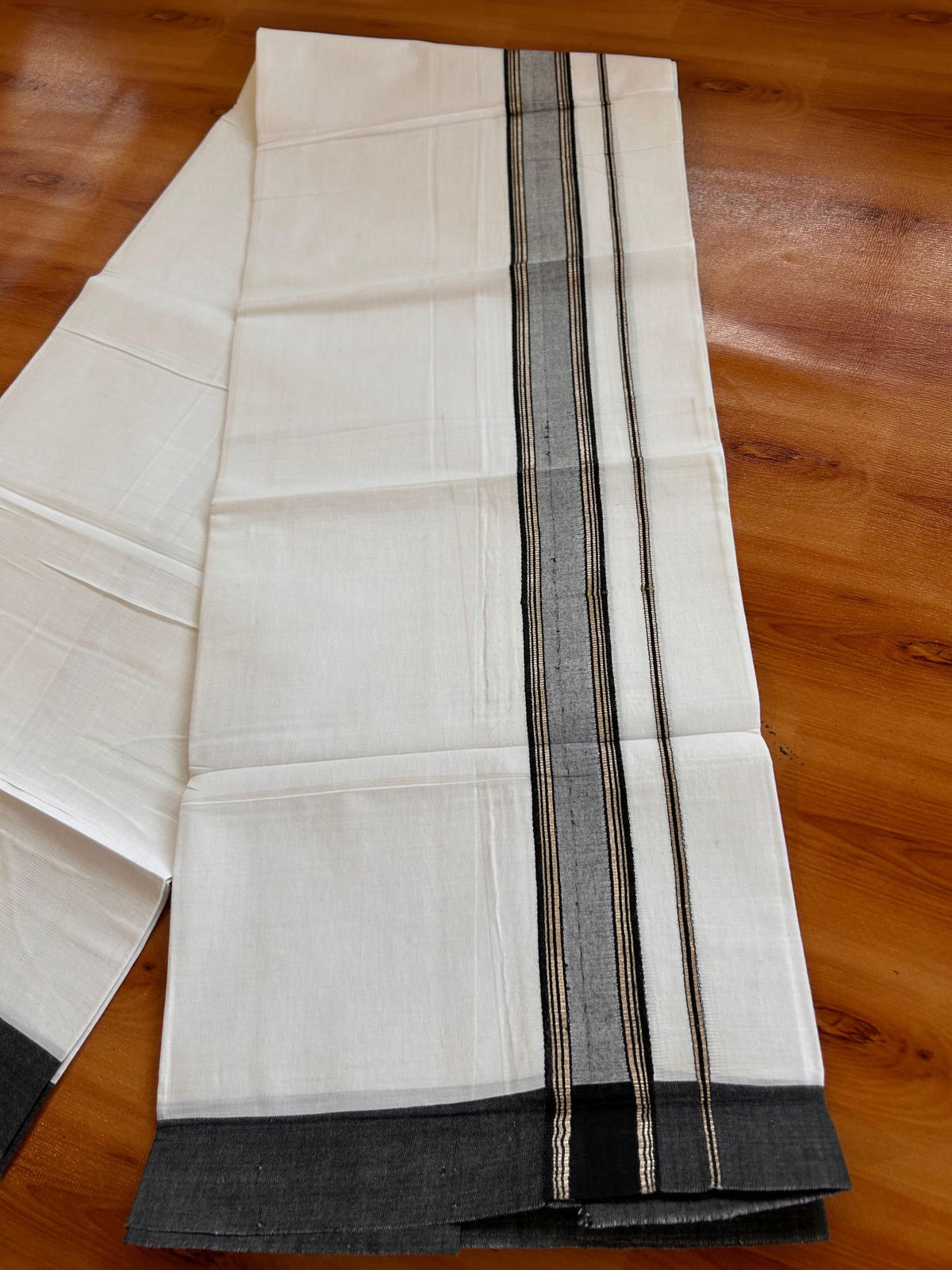Kids Pure White Mundu/Dhoti Kaitharikada 100% Pure Cotton - 80s - 44 inch height - 1.25 inch Silver Kasav & Black Shaded Kara 1.70 mtr (3.63 Muzham) - 9 KK5533 PMC