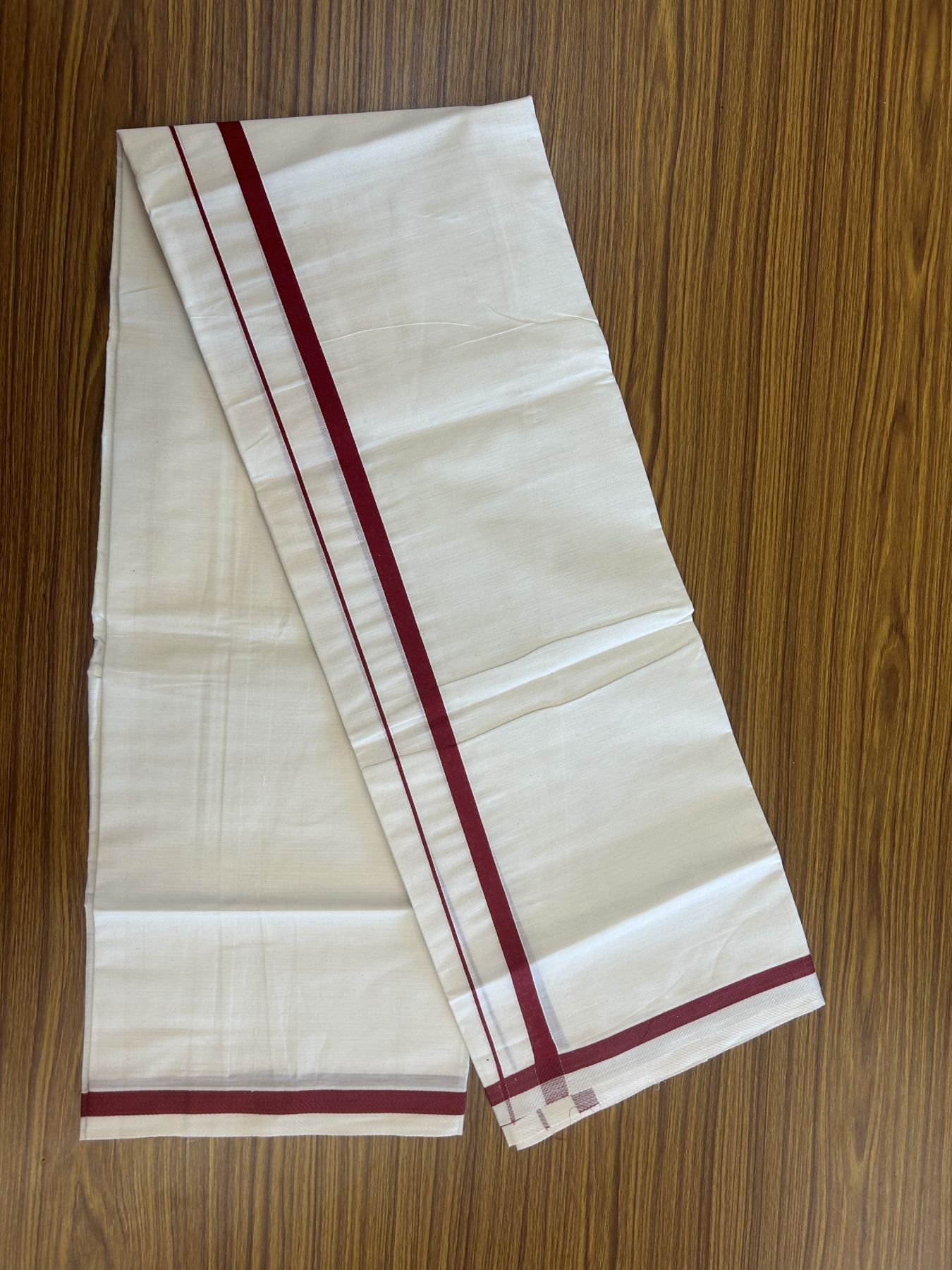 7% Discount! KaithariKada Balaramapuram 100% Cotton Single Off White - (Unbleached) Mundu/Dhoti - 100x80 - 0.5 inch Silver Kasav & Maroon kara (2 meter / 4 muzham) - 64 KK52313 PMC