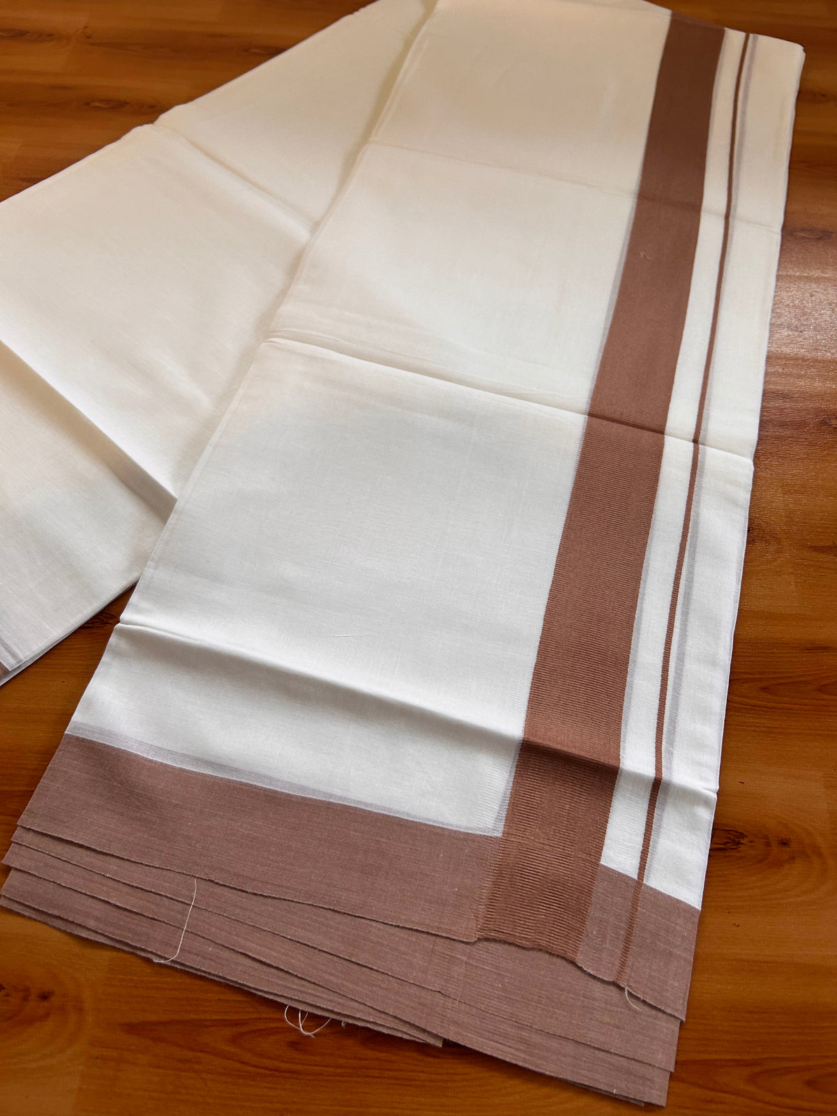 Pure White Double Mundu/Dhoti - 20% Discount ! Kaitharikada Pure Cotton - 100x80 - 1.5 inch Dusty Brown Kara 3.80 mtr (8 muzham) - 83 KK5523 MC