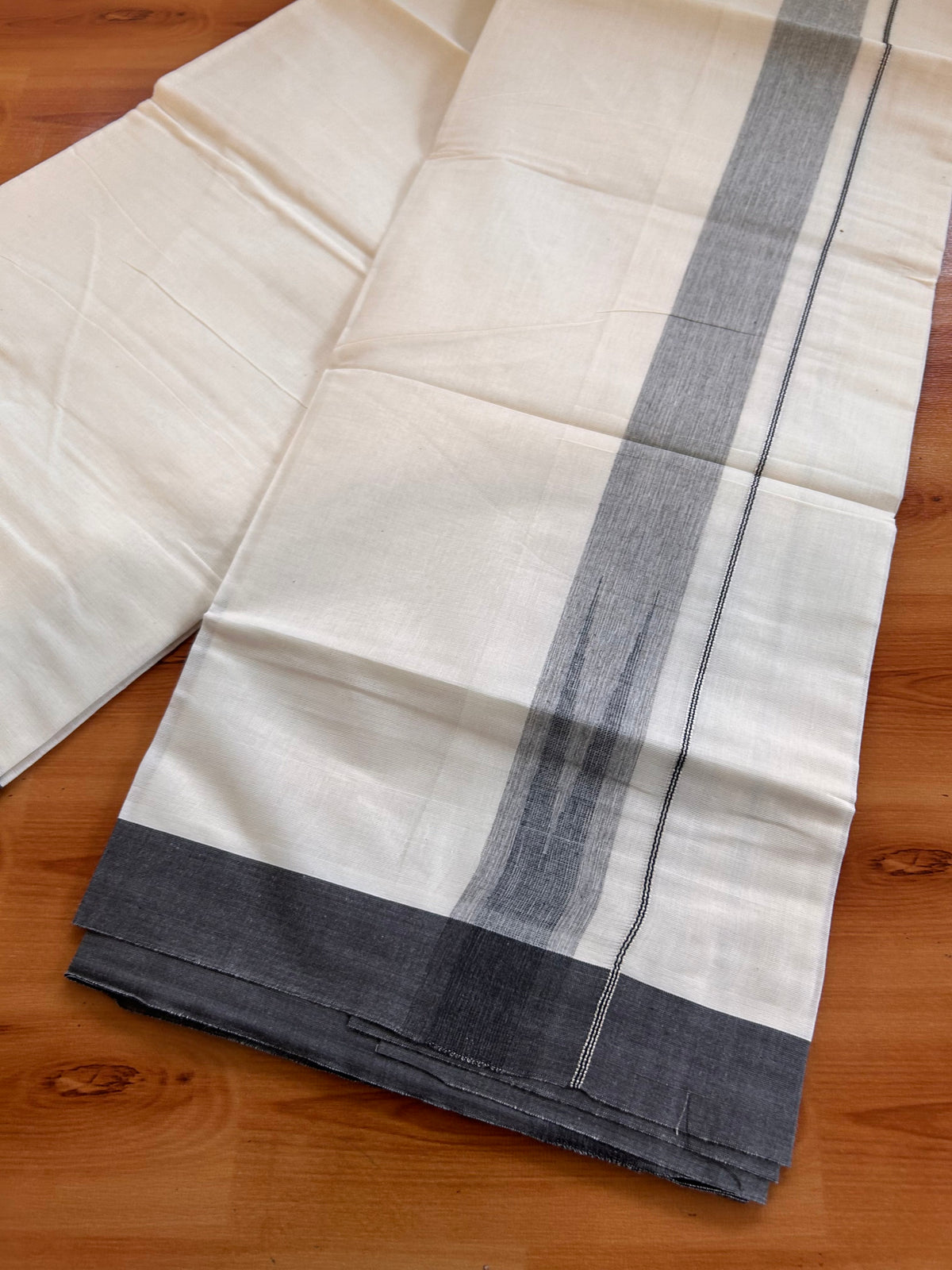 Double off white (Unbleached) Mund/Dhoti - 20% Discount! KaithariKada Pulimood Pure Cotton - 100X80 - 1.5 inch Silver kasav Brown & Black Shades Striped chutty 4 m (8.5 Muzham) - 3 KK5537 VAS