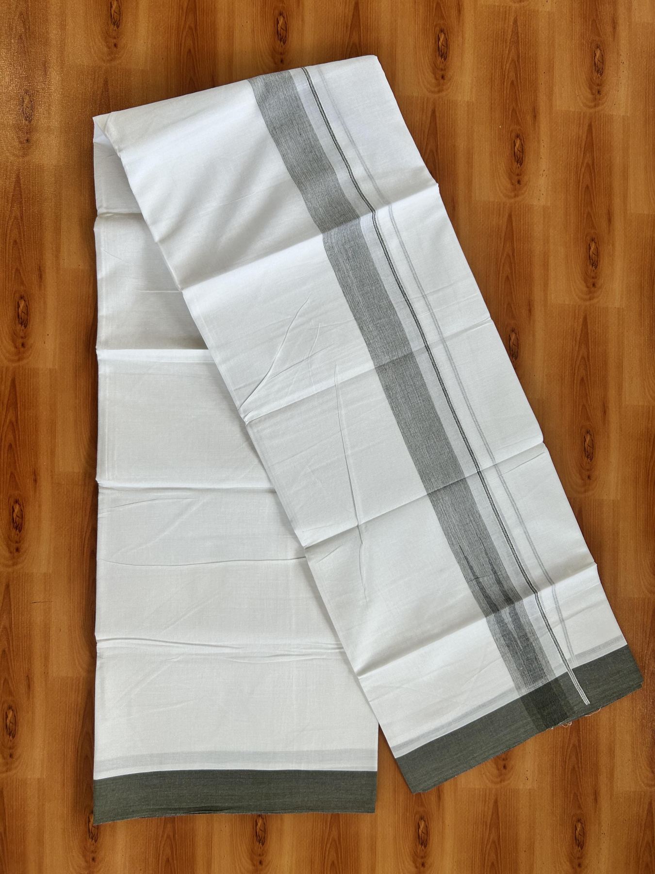 Double Pure White Mundu/Dhoti - 20% Discount !! KaithariKada Balaramapuram 100% Cotton - 100x80 - 1.5 inch Dark Olive Green & Black Chutty Kara 3.80 mtr (8 muzham) - 24 KK5414 CKS