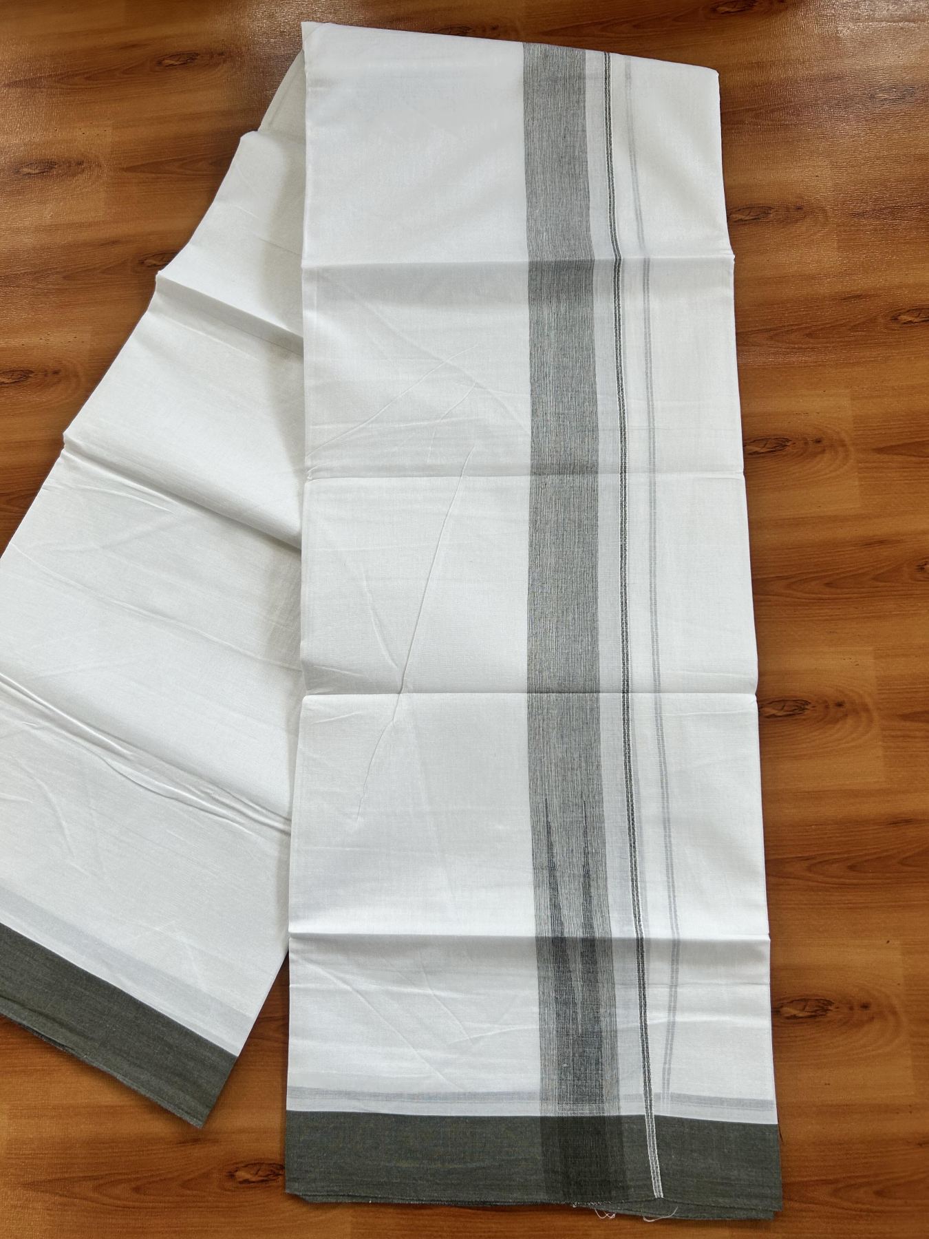 Double Pure White Mundu/Dhoti - 20% Discount !! KaithariKada Balaramapuram 100% Cotton - 100x80 - 1.5 inch Dark Olive Green & Black Chutty Kara 3.80 mtr (8 muzham) - 24 KK5414 CKS