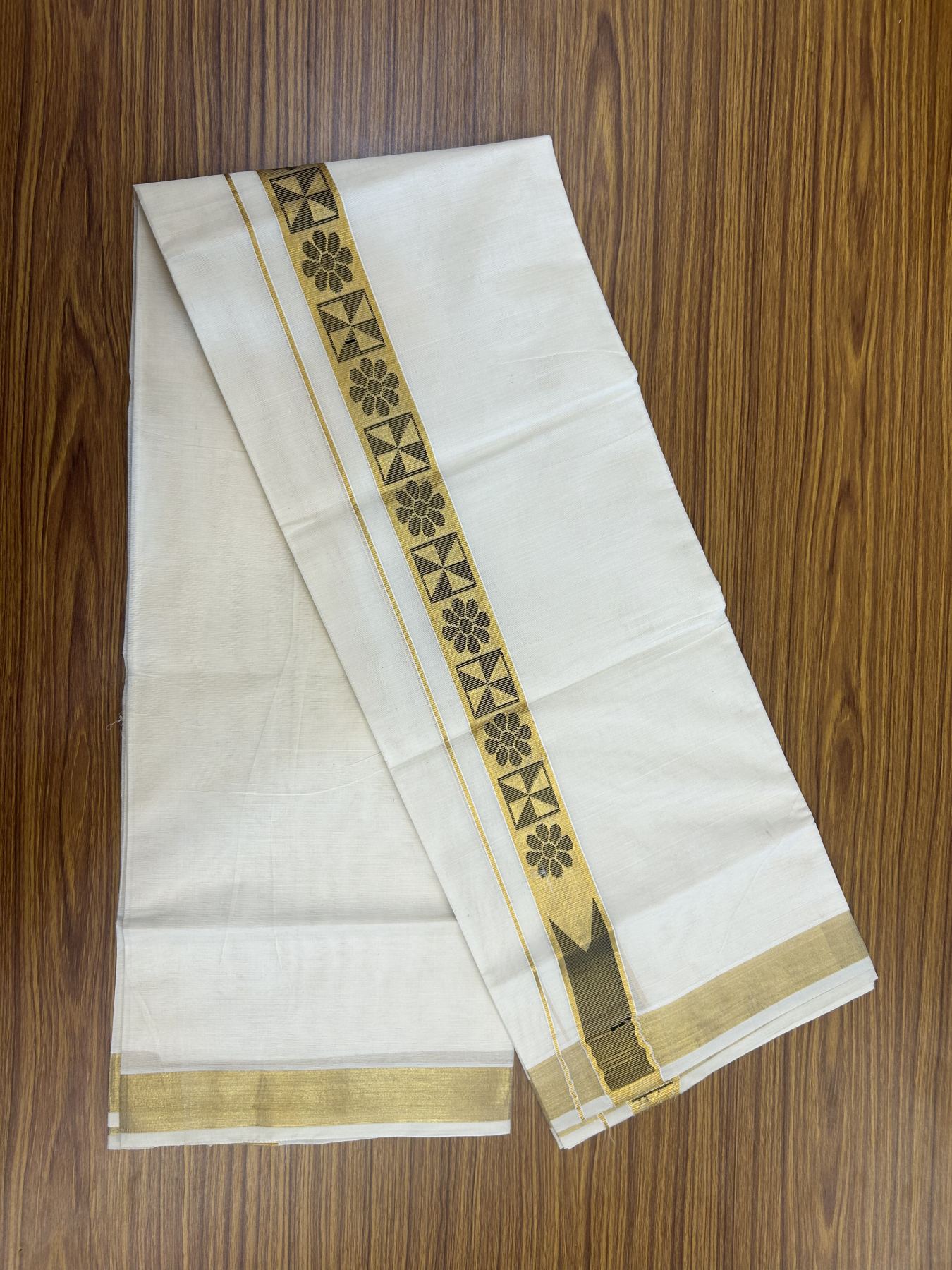 20% Discount! KaithariKada Balaramapuram Double Off White - (Unbleached) Mund/Dhoti - Cotton mix - 100X80- 1.5 inch Kasav Black Jacquard design chutty Kara 3.90 mtr (8 Muzham) - 3 KK5313 PMC