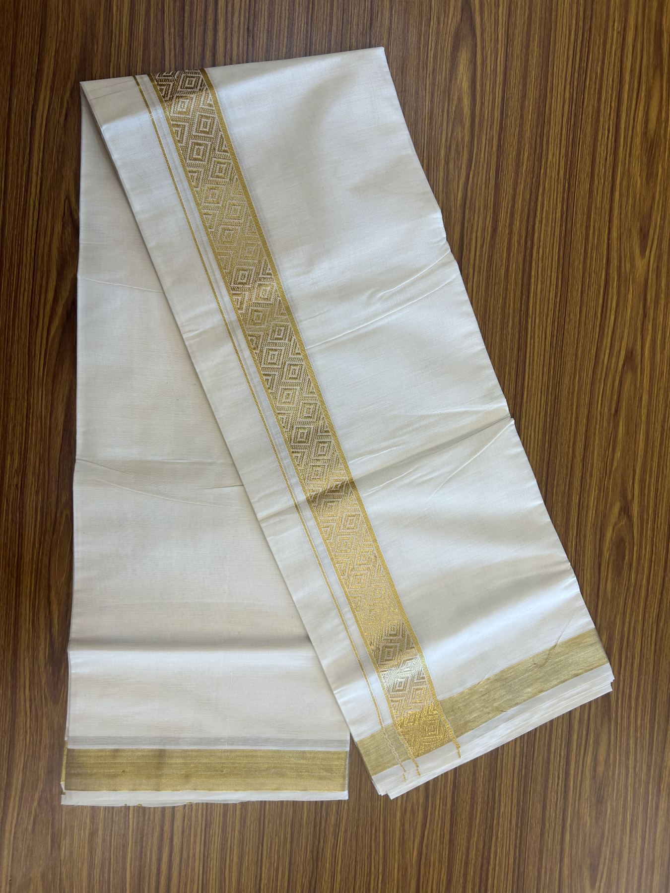 20% Discount! Kaitharikada Balaramapuram Double Off White - (Unbleached) Mund/Dhoti - Cotton mix - 100x80 - 1.75 inch Kasav Jacquard Design Kara 3.90 mtr (8 Muzham) - 1 KK5313 PMC