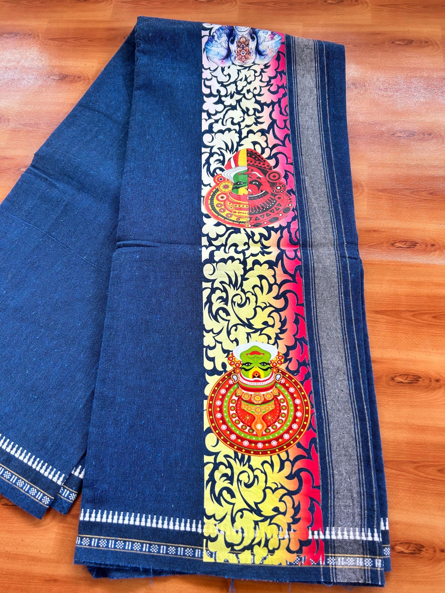Kaitharikada - Single Kaily / Lungi - Mixed Cotton - 40s twisted - 1.25 inch Kerala Traditional  Printed Design Kara with Blue colour body (2 meter / 4 muzham) - 14 KK8060 GAN