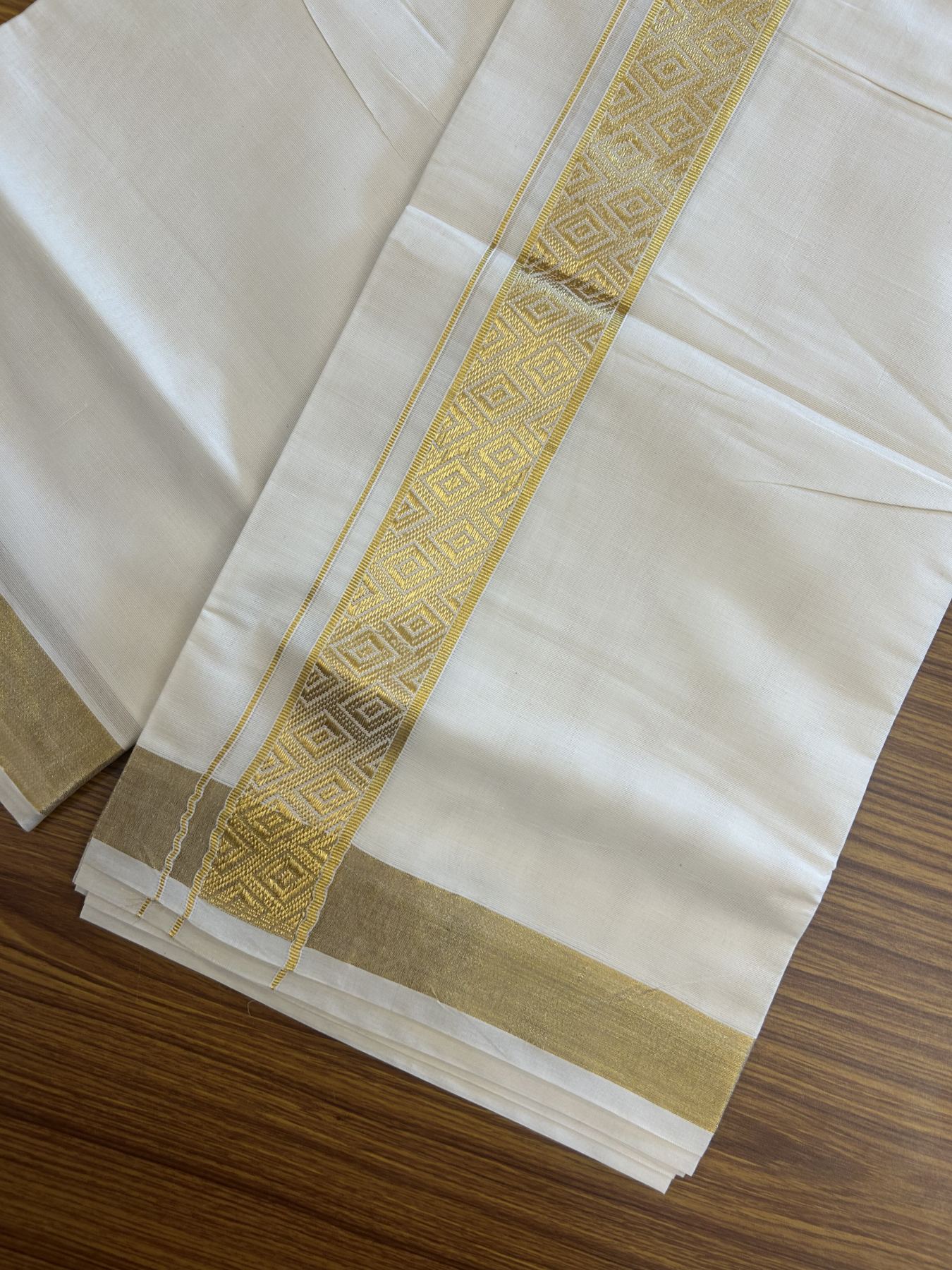20% Discount! Kaitharikada Balaramapuram Double Off White - (Unbleached) Mund/Dhoti - Cotton mix - 100x80 - 1.75 inch Kasav Jacquard Design Kara 3.90 mtr (8 Muzham) - 1 KK5313 PMC