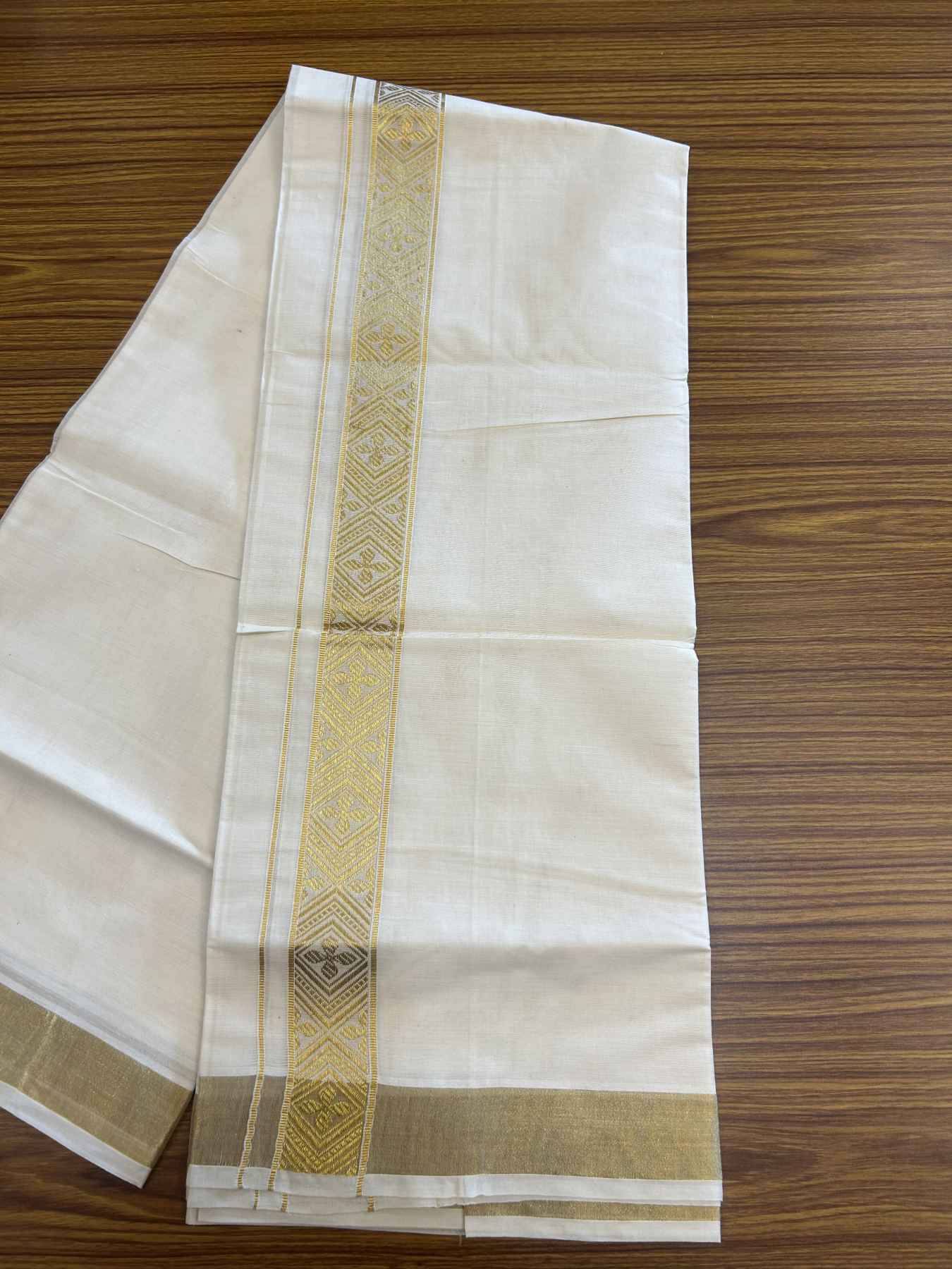 20% Discount! Kaitharikada Balaramapuram Double Off White - (Unbleached) Mund/Dhoti - Cotton mix - 100x80 - 1.75 inch Kasav Jacquard Design Kara 3.90 mtr (8 Muzham) - 2 KK5313 PMC
