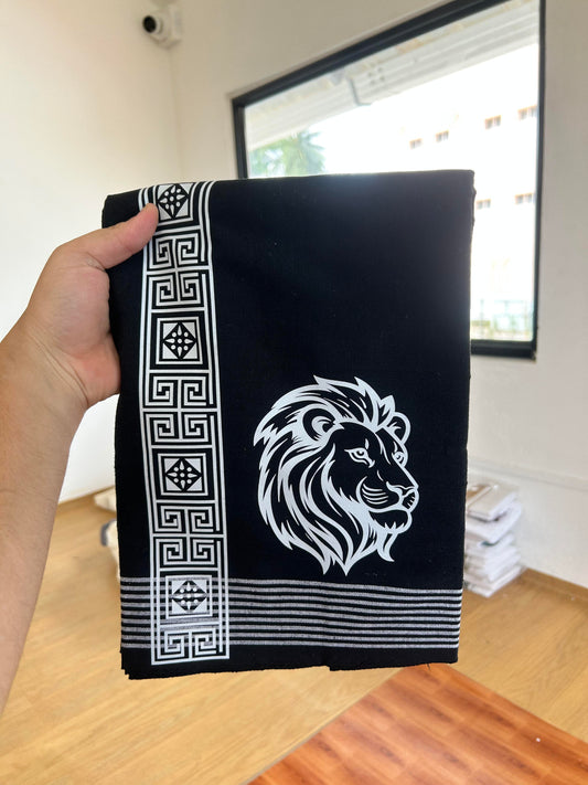 Kaitharikada - Single Kaily / Lungi - Mixed Cotton - 40s twisted - 2 inch Lion Printed Design Kara with Black colour body (2 meter / 4 muzham) - 12 KK8060 GAN