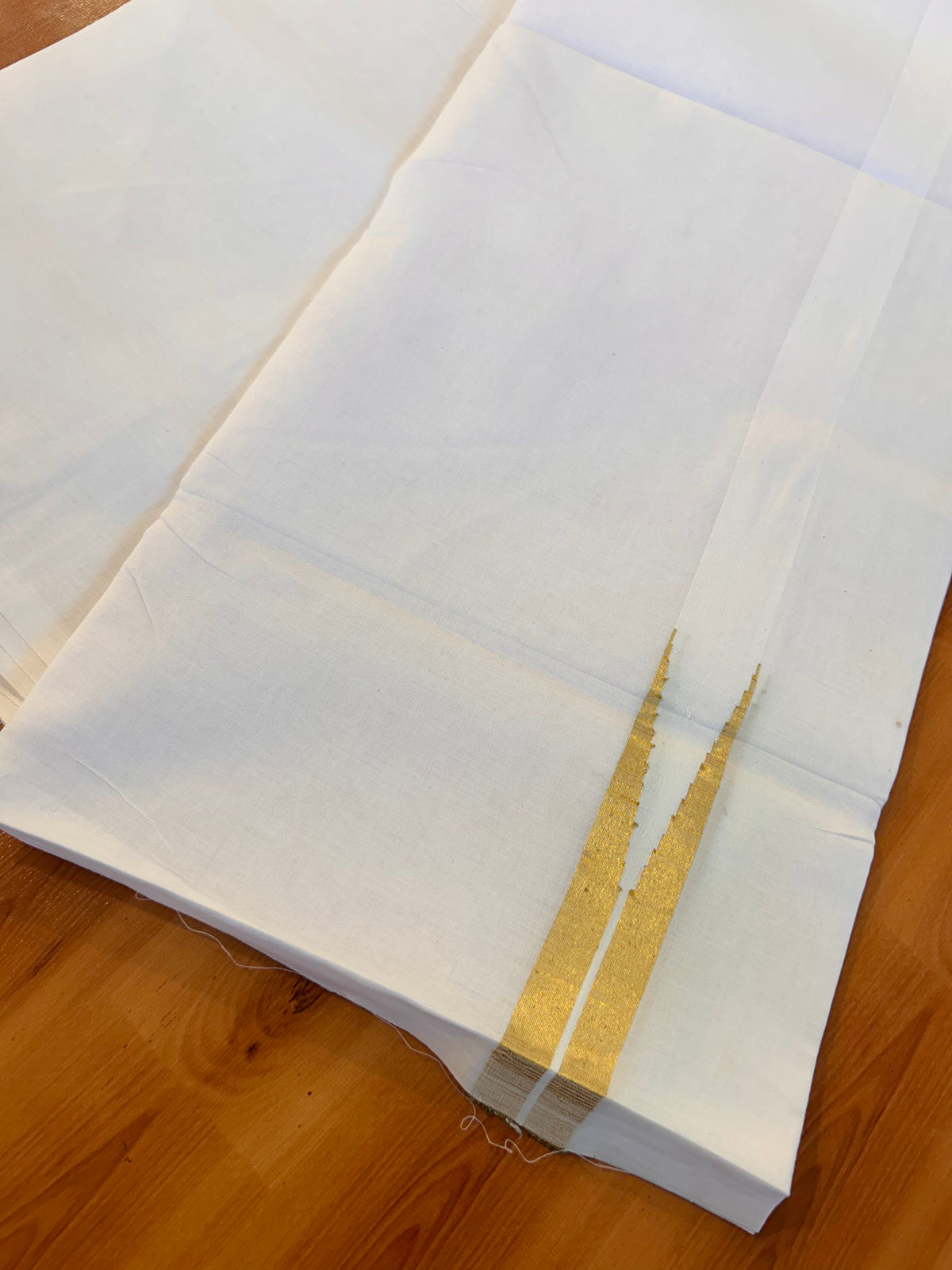 Pure White Double  Mundu/Dhoti - 20% Discount! KaithariKada Pulimood - 100% Cotton - 100x100 - 1 inch Puliyilakkara Gold Kasav Chutty Kara 4 mtr (8.5 muzham) - 15 KK5534 ASH