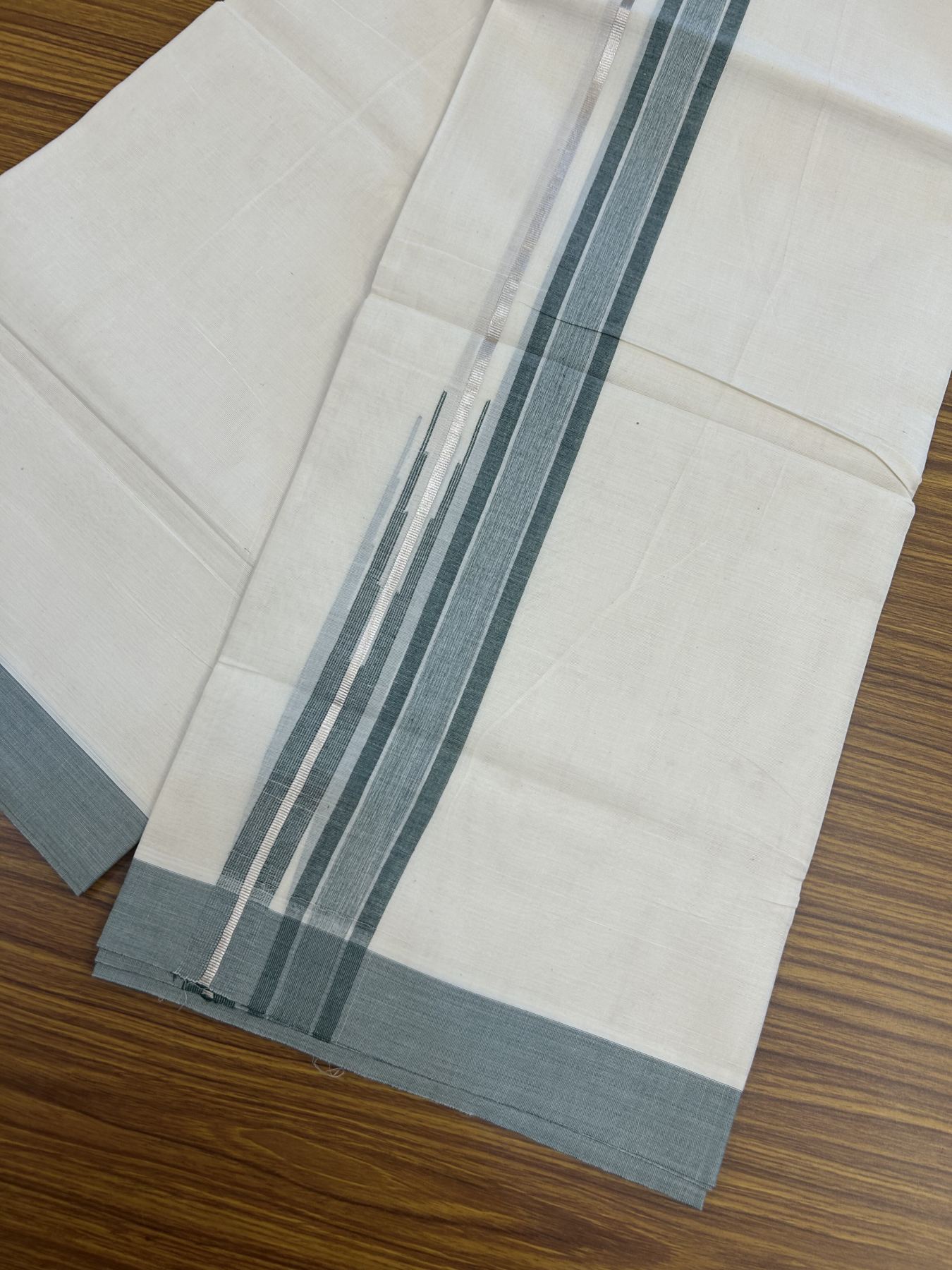 20% Discount ! Kaitharikada Balaramapuram 100% Pure Cotton Double Off white (Unbleached) Mundu/Dhoti - 100x80 - 1.25 inch Silver Kasav & Green Shaded Stripes Chutty Kara 3.90 mtr (8 muzham) - 40 KK5313 PMC