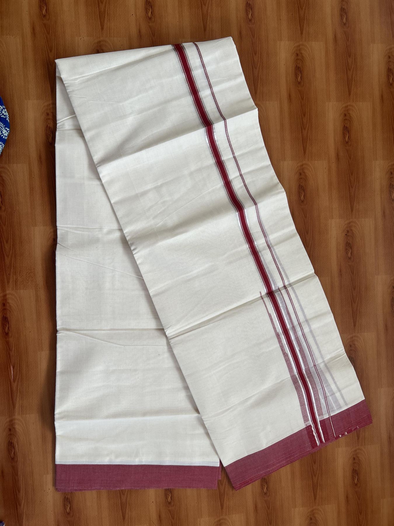 20% Discount ! KaithariKada Balaramapuram 100% Cotton Double Off White - (Unbleached) - Mundu / Dhoti- 100x80 - 1.25 Inch Silver Kasav & Red Puliyilakkara chutty - 70 KK5382 VIN
