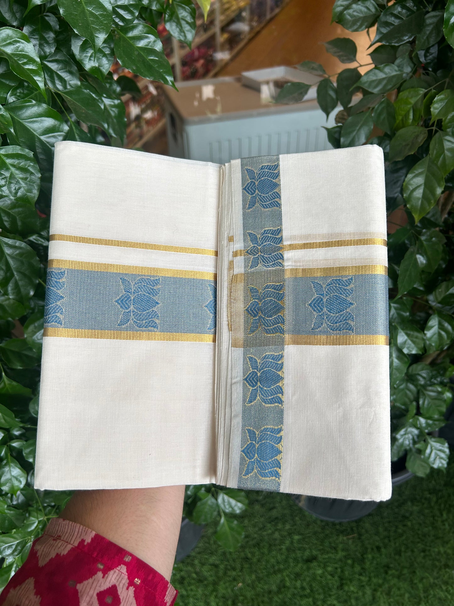 25% Discount ! KaithariKada Handloom Unakkupaav Kerala Handloom - 100% Pure Cotton Off White (Unbleached) Double Mundu/Dhoti - 100x80 - 2.25 Inch Gold kasav & Blue Lotus Jaquard Design Kara 4 mtr (8.5 muzham) - 5 KK5370 ABH