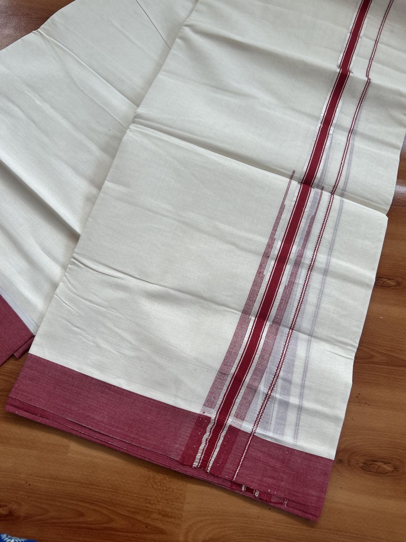20% Discount ! KaithariKada Balaramapuram 100% Cotton Double Off White - (Unbleached) - Mundu / Dhoti- 100x80 - 1.25 Inch Silver Kasav & Red Puliyilakkara chutty - 70 KK5382 VIN