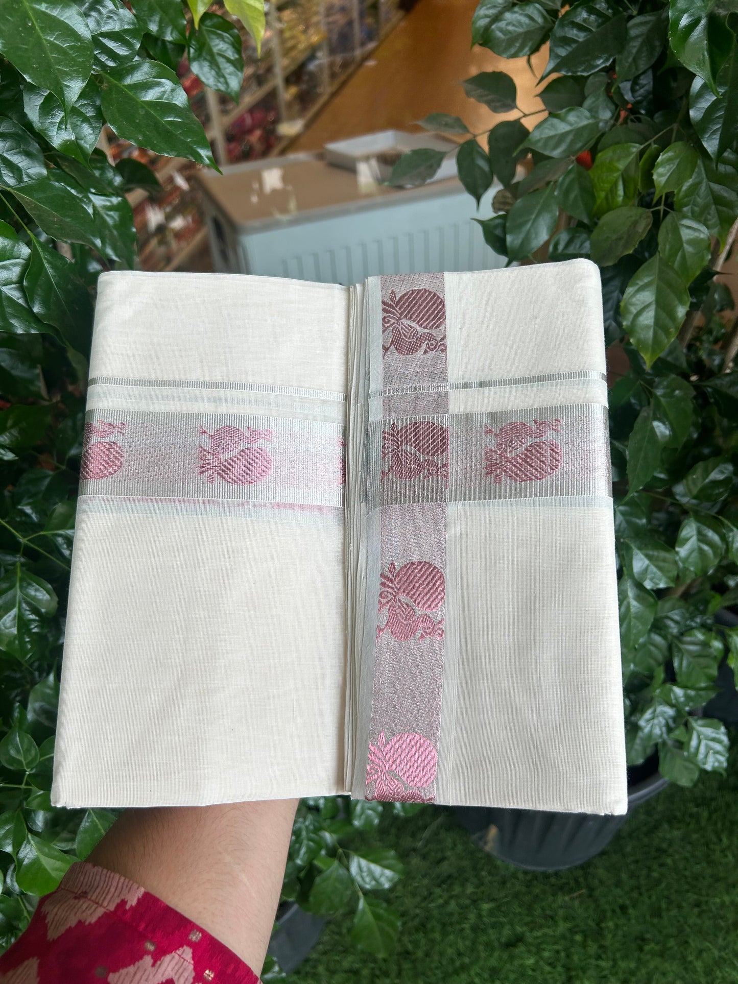 25% Discount ! KaithariKada Handloom Unakkupaav Kerala Handloom - 100% Pure Cotton Off White (Unbleached) Double Mundu/Dhoti - 100x80 - 1.75 Inch Silver kasav & Rose Gold Peacock Jaquard Design Kara 4 mtr (8.5 muzham) - 4 KK5370 ABH