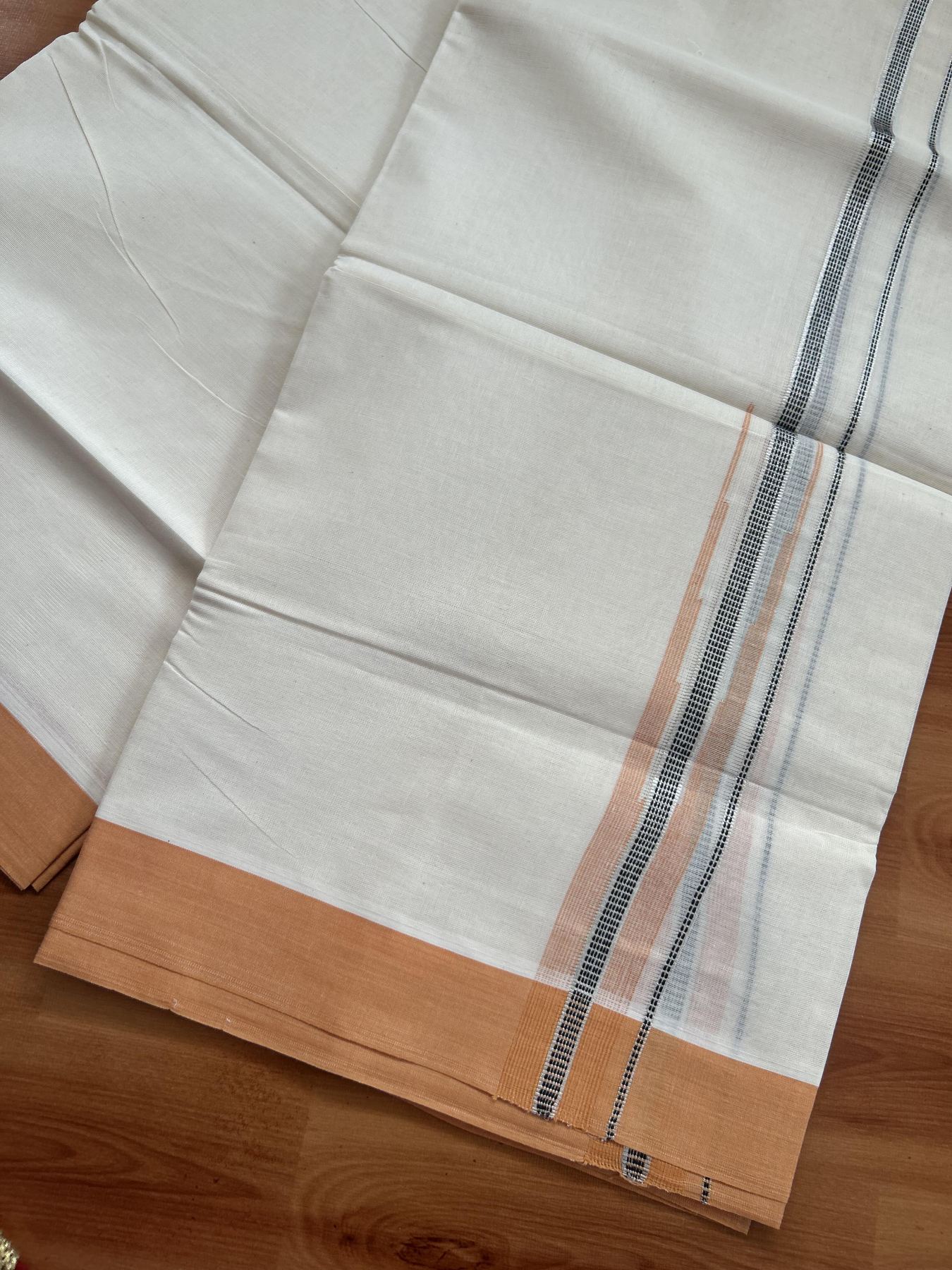 20% Discount ! KaithariKada Balaramapuram 100% Cotton Double Off White - (Unbleached) - Mundu / Dhoti- 100x80 - 1.25 Inch Silver Kasav & Black & Orange Puliyilakkara chutty -77 KK5382 VIN