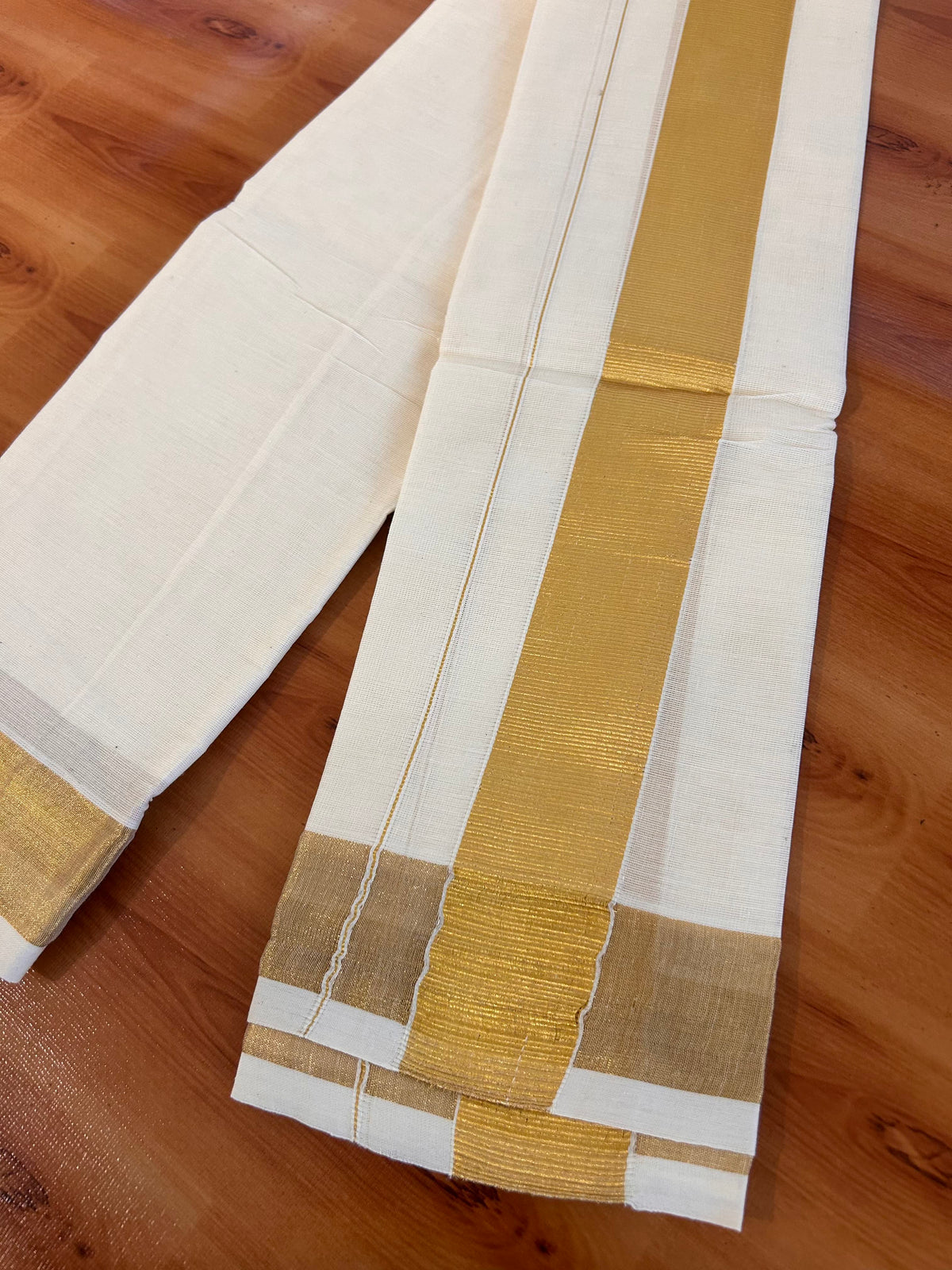 Neriyath Off White  (Unbleached) - KaithariKada -  60s Mixed Cotton - 2 Inch Gold Kasavu Kara - 1.70 mtr (3.64 muzham)- 5 KK5536 PMC