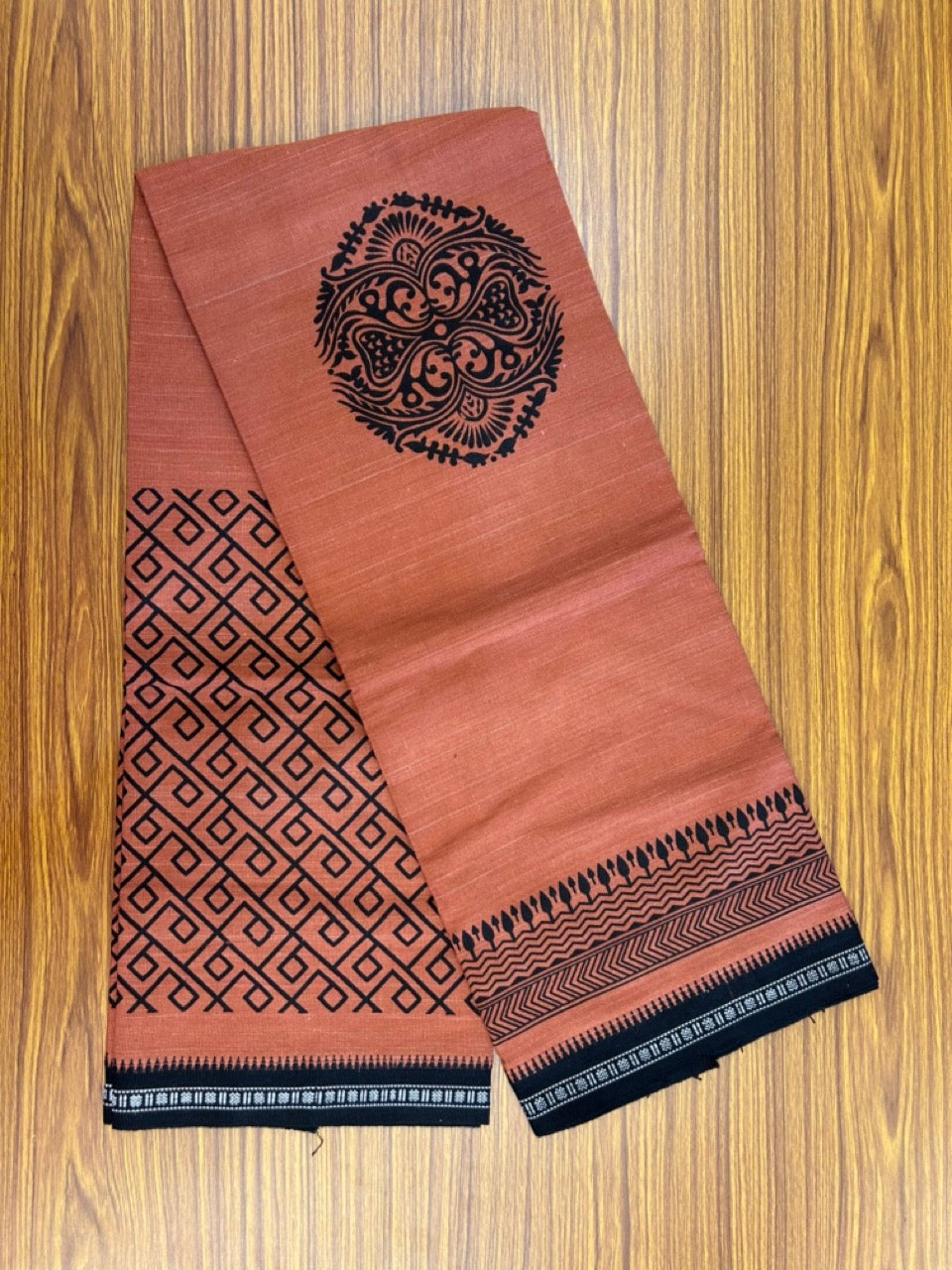 17% Discount!!! Kaitharikada Pure Cotton - Single Kaily / Lungi - 1.75 inch Black printed kuppadam Border with Kavi colour body  (2 meter / 4 muzham)- 6KK8022 AS