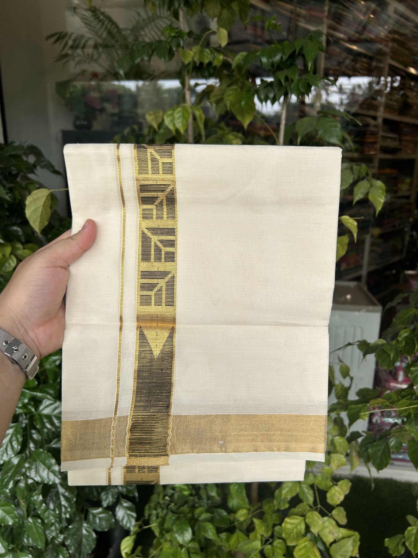 20% Discount! KaithariKada Balaramapuram Double Off White - (Unbleached) Mund/Dhoti - Cotton mix - 100X80- 1.5 inch Kasav Dark Green Jacquard design chutty Kara 3.90 mtr (8 Muzham) - 7 KK5313 PMC