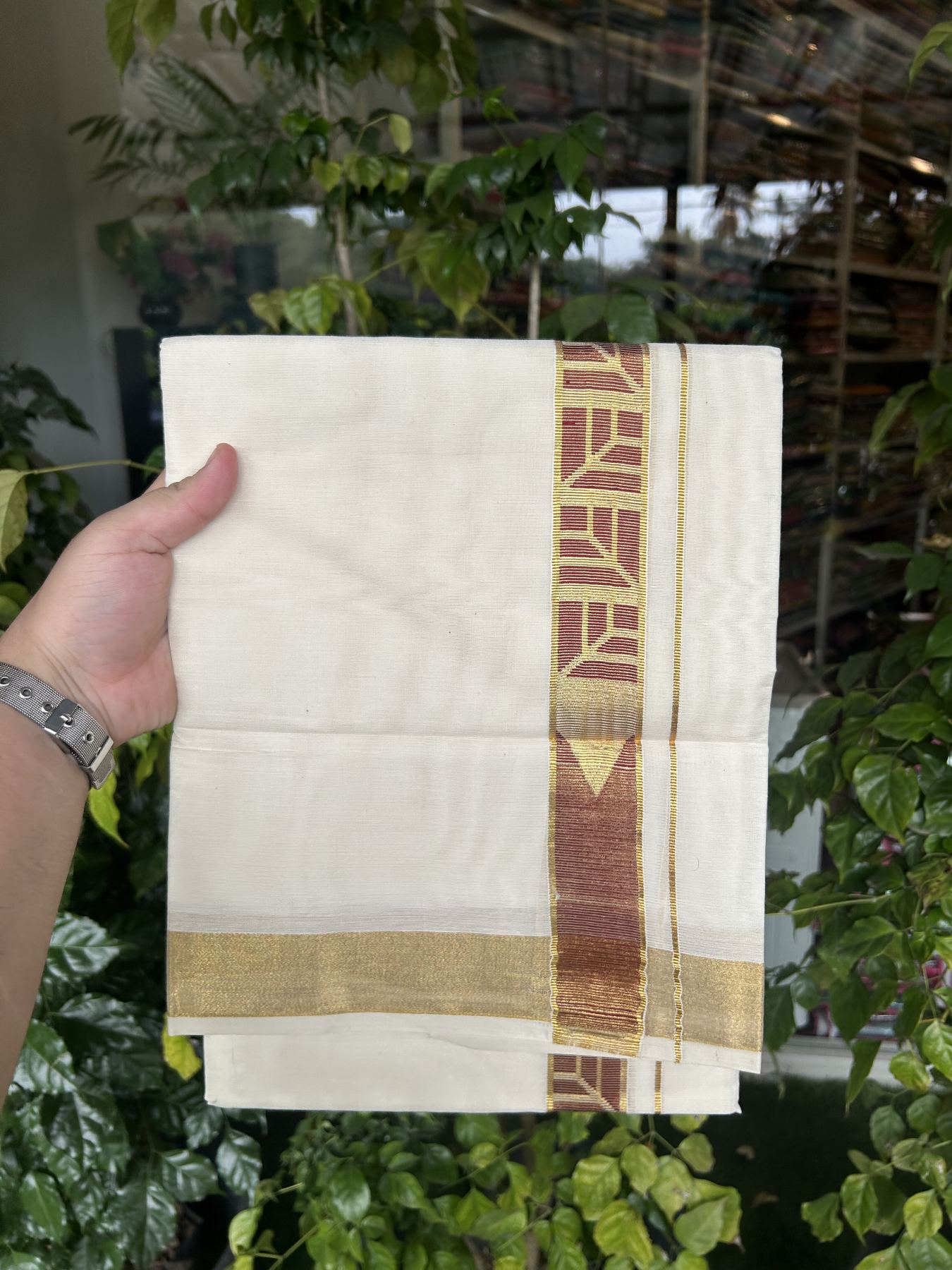20% Discount! KaithariKada Balaramapuram Double Off White - (Unbleached) Mund/Dhoti - Cotton mix - 100X80- 1.5 inch Kasav Maroon Jacquard design chutty Kara 3.90 mtr (8 Muzham) - 5 KK5313 PMC