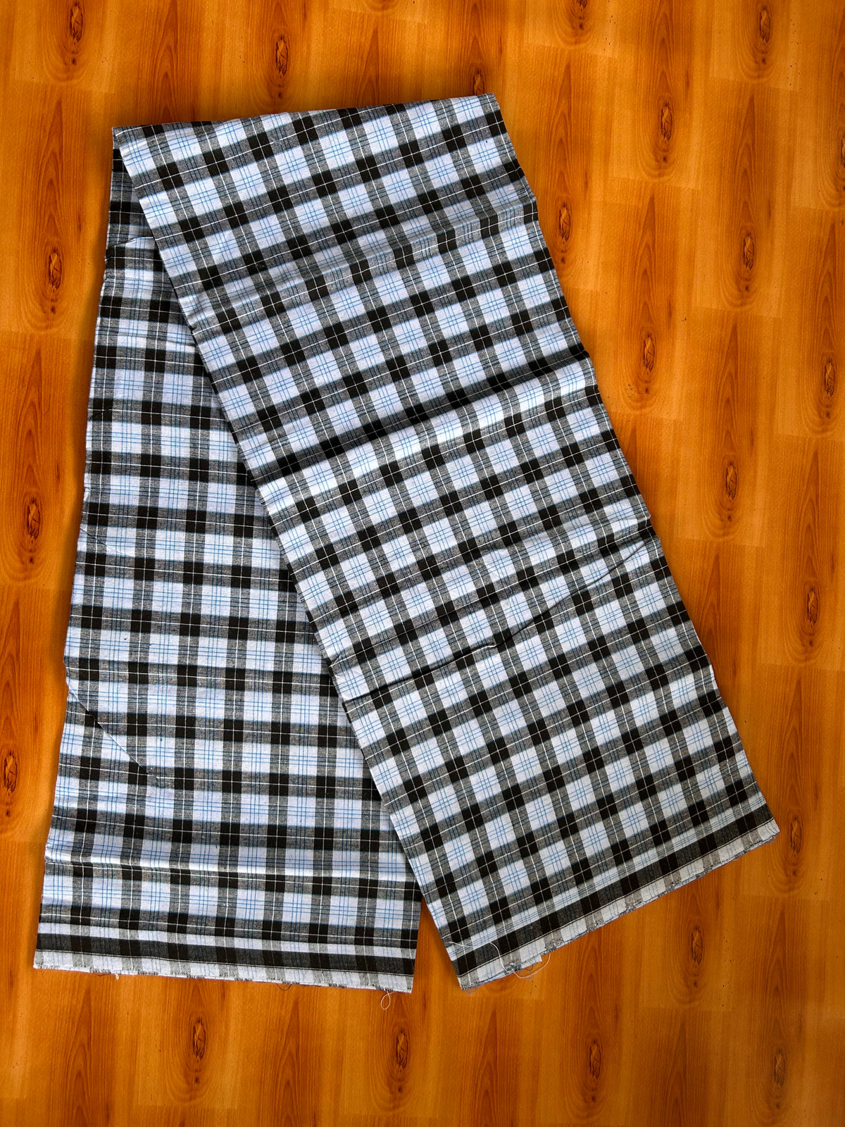Premium Kathar Type Mund Pure cotton 40s - Kaitharikada Pulimood - Single Kaily / Lungi - 0.5 inch white Border with Light Blue & Ash Black Check body (2 meter / 4 muzham) - 1 KK8090 MUT