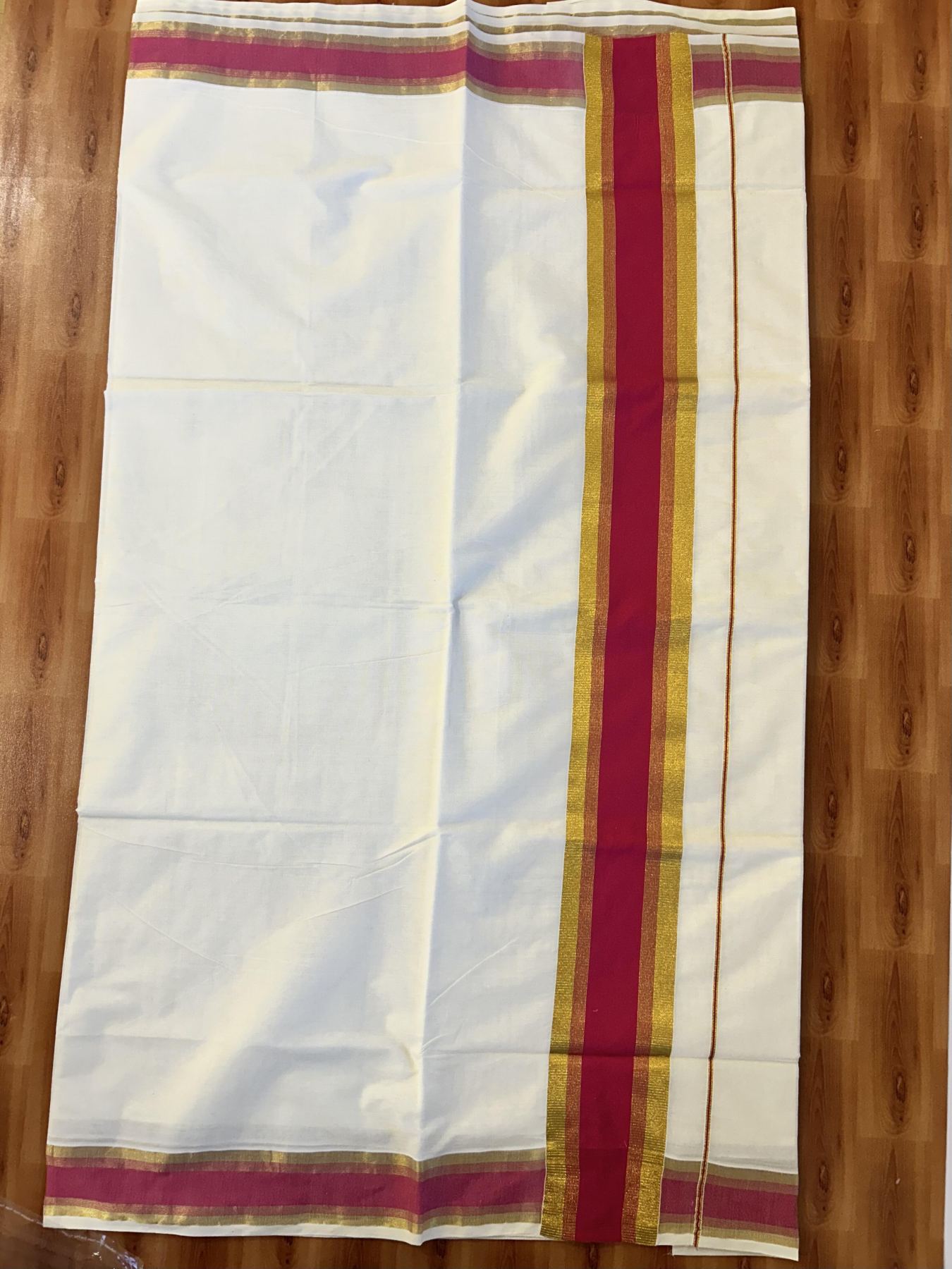 Off White Saree - 25% Discount! Kaitharikada Kerala Traditional Mixed Cotton Kasavu Saree - 3 Inch Pallu - Gold Kasav & Majenta Stripes Kara - 26 KK7000 PMC