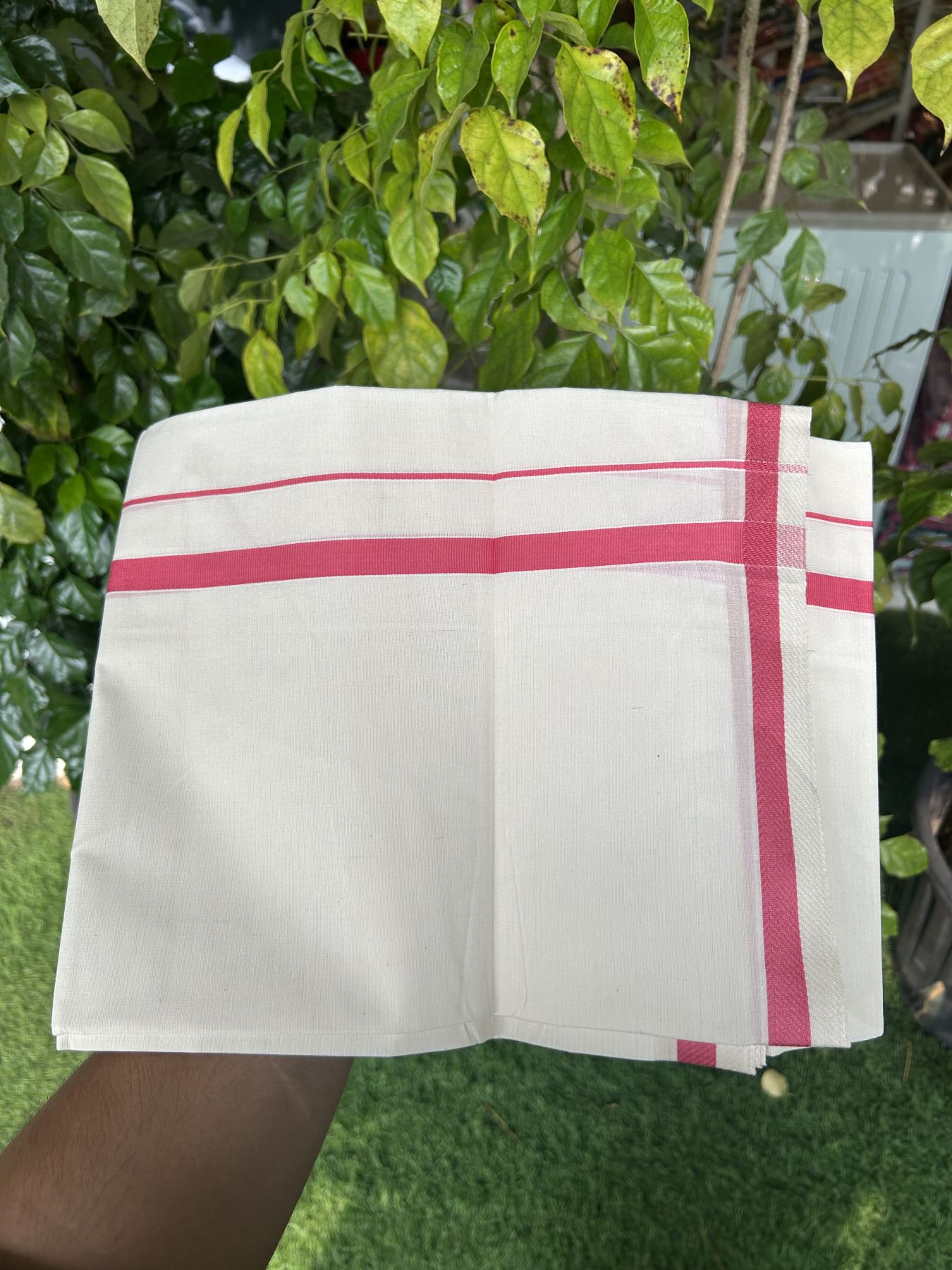 7% Discount! KaithariKada Balaramapuram 100% Cotton Single Off White - (Unbleached) Mundu/Dhoti - 100x80 - 0.5 inch Silver Kasav & Red pink kara (2 meter / 4 muzham) - 63 KK52313 PMC
