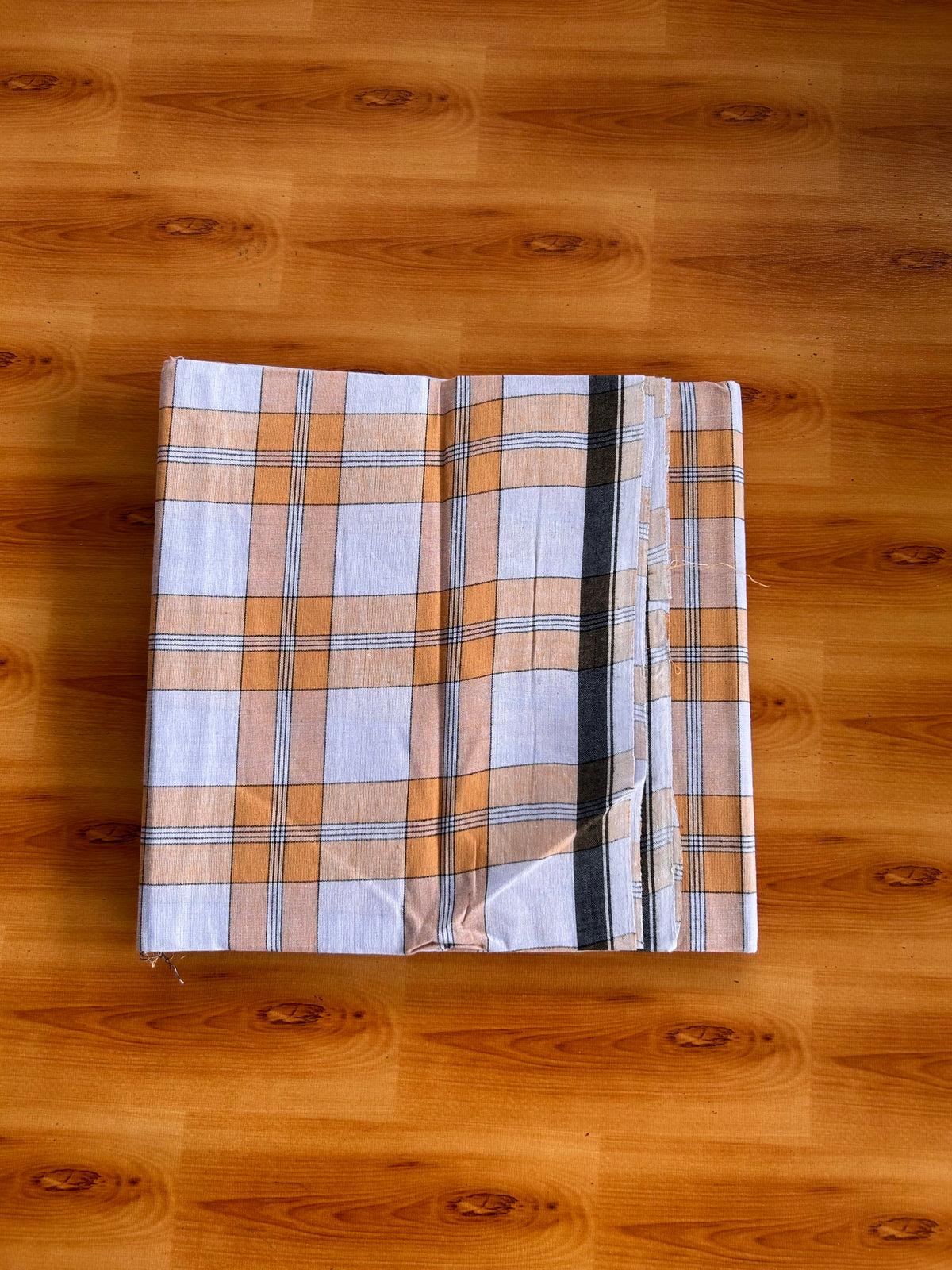 Premium Kathar Type Mund Pure cotton 40s - Kaitharikada Pulimood - Single Kaily / Lungi - 1 inch Black & White Border with White & Orange Check body (2 meter / 4 muzham) - 6 KK8090 MUT