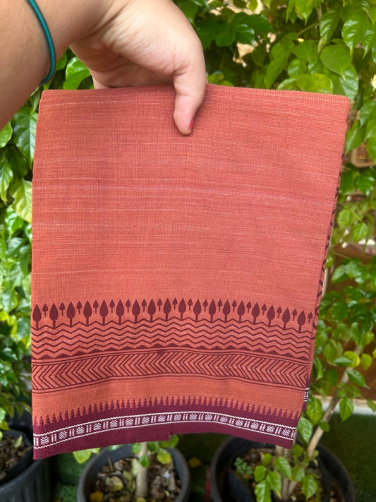 17% Discount!!! Kaitharikada Pure Cotton - Single Kaily / Lungi - 1.75 inch Maroon printed kuppadam Border with Kavi colour body  (2 meter / 4 muzham)- 5KK8022 AS