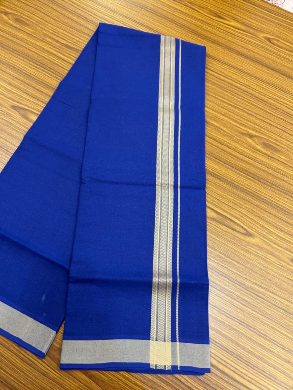 19% Discount!!! Kaitharikada - Single Kaily / Lungi - 1.25 inch Sand Brown Pattern striped kara with Dark royal Blue colour body  (2 meter / 4 muzham) - 51 KK8035 GAN