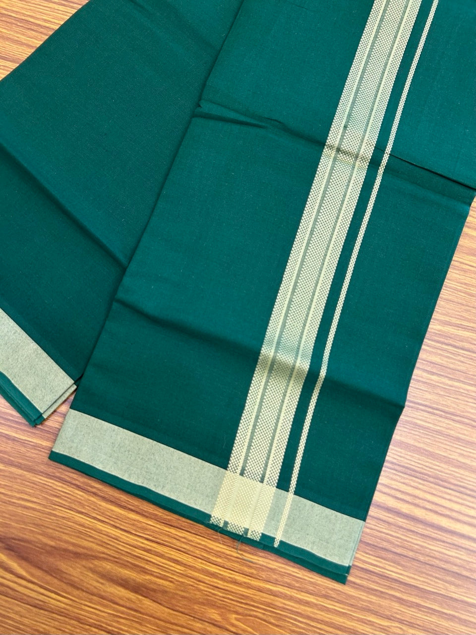 19% Discount!!! Kaitharikada - Single Kaily / Lungi - 1.25 inch Sand Brown Pattern striped kara with Bottle Green colour body  (2 meter / 4 muzham) - 42 KK8035 GAN