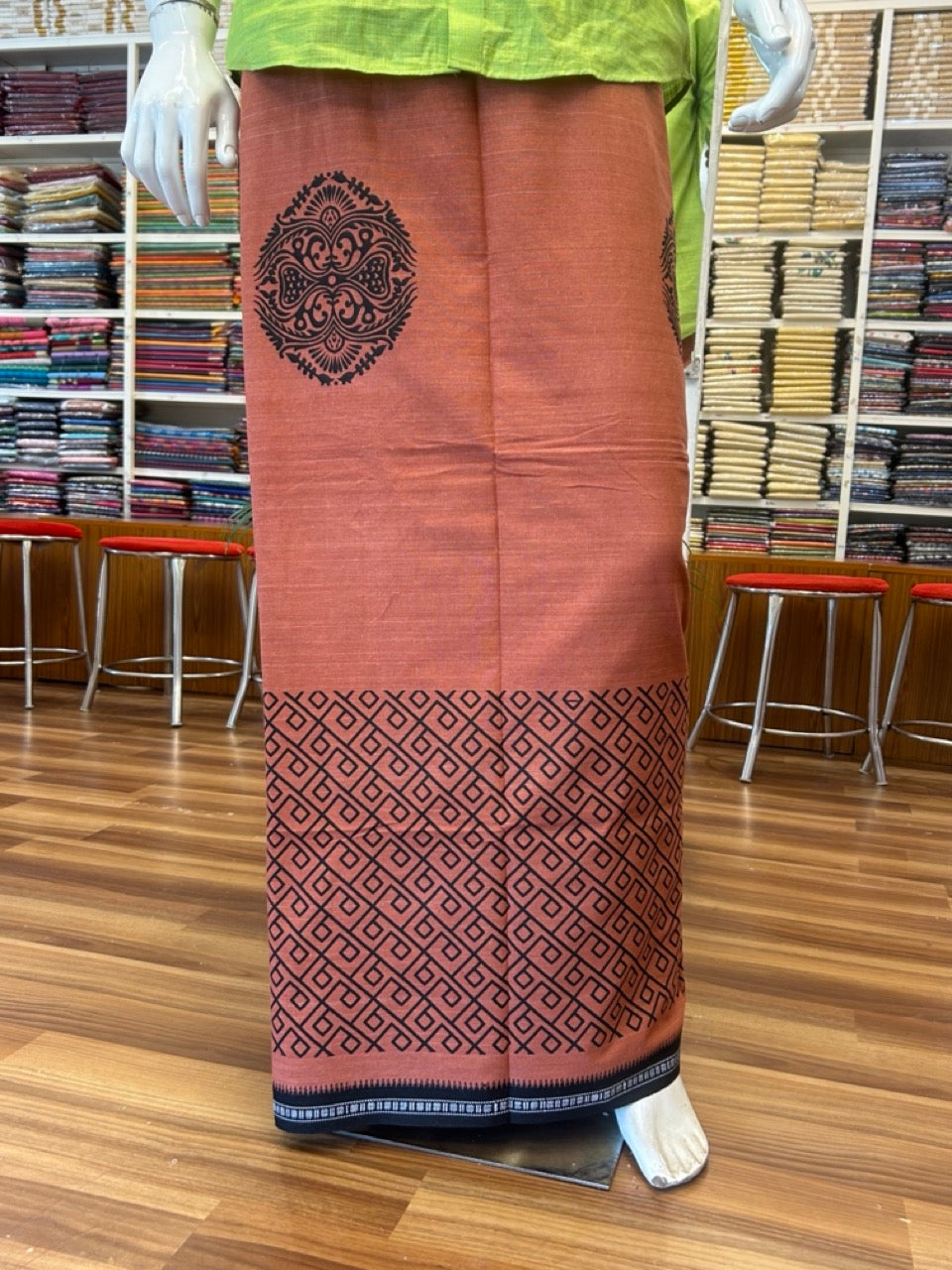 17% Discount!!! Kaitharikada Pure Cotton - Single Kaily / Lungi - 1.75 inch Black printed kuppadam Border with Kavi colour body  (2 meter / 4 muzham)- 6KK8022 AS