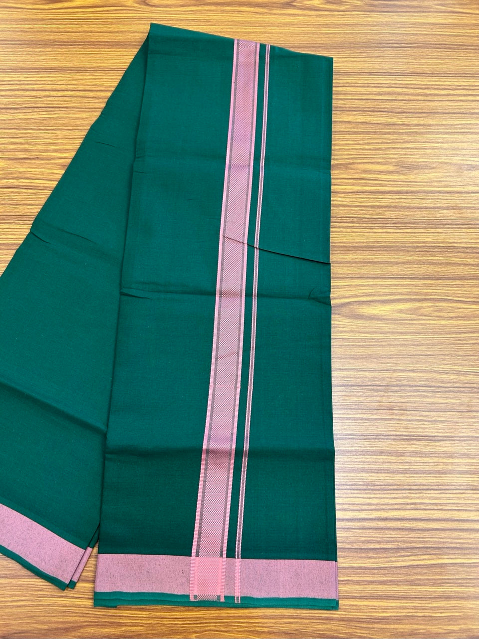 19% Discount!!! Kaitharikada - Single Kaily / Lungi - 1.25 inch Onion Pink Pattern striped kara with Bottle Green colour body  (2 meter / 4 muzham) - 45 KK8035 GAN