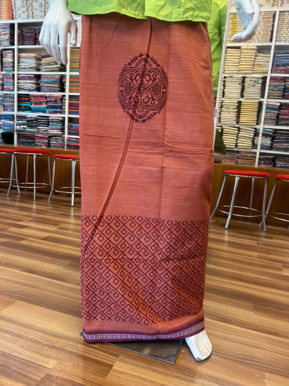17% Discount!!! Kaitharikada 90% cotton 5 % Polyster - Single Kaily / Lungi - 1.75 inch Maroon printed kuppadam Border with Kavi colour body  (2 meter / 4 muzham)- 5KK8022 AS