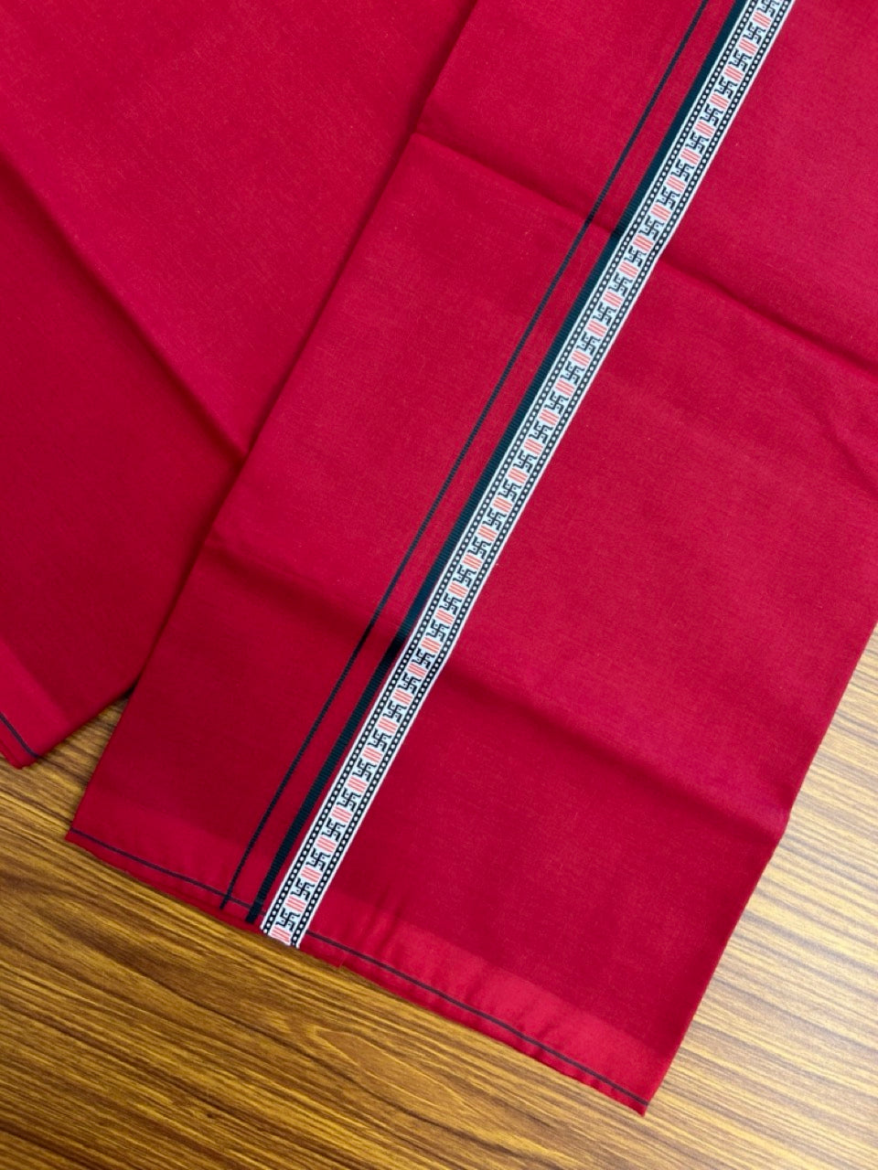 39% Discount! Kaitharikada - Pure Cotton - Single Kaily / Lungi - 0.75 inch Dark Green & Multi colour Pattern Printed kara with Maroon colour body (2 meter / 4 muzham) - 38 KK8035 GAN