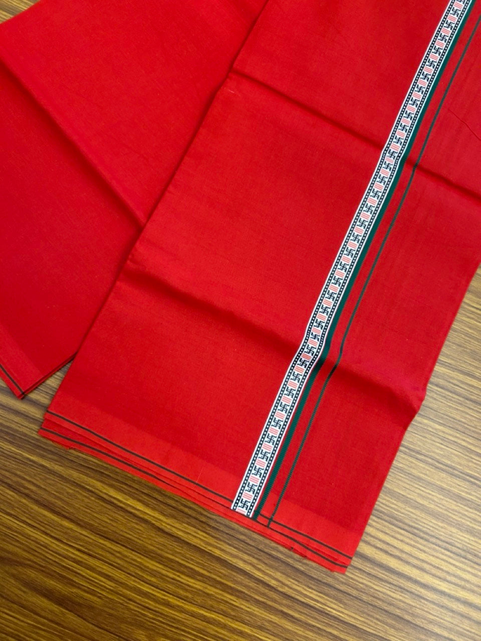 39% Discount! Kaitharikada - Pure Cotton - Single Kaily / Lungi - 0.75 inch Green & Multi colour Pattern Printed kara with Red colour body (2 meter / 4 muzham) - 40 KK8035 GAN
