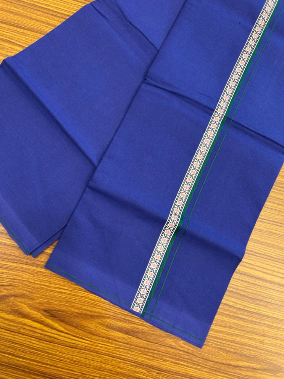 39% Discount! Kaitharikada - Pure Cotton - Single Kaily / Lungi - 0.75 inch Green & Multi colour Pattern Printed kara with Dark Royal Blue colour body (2 meter / 4 muzham) - 30 KK8035 GAN